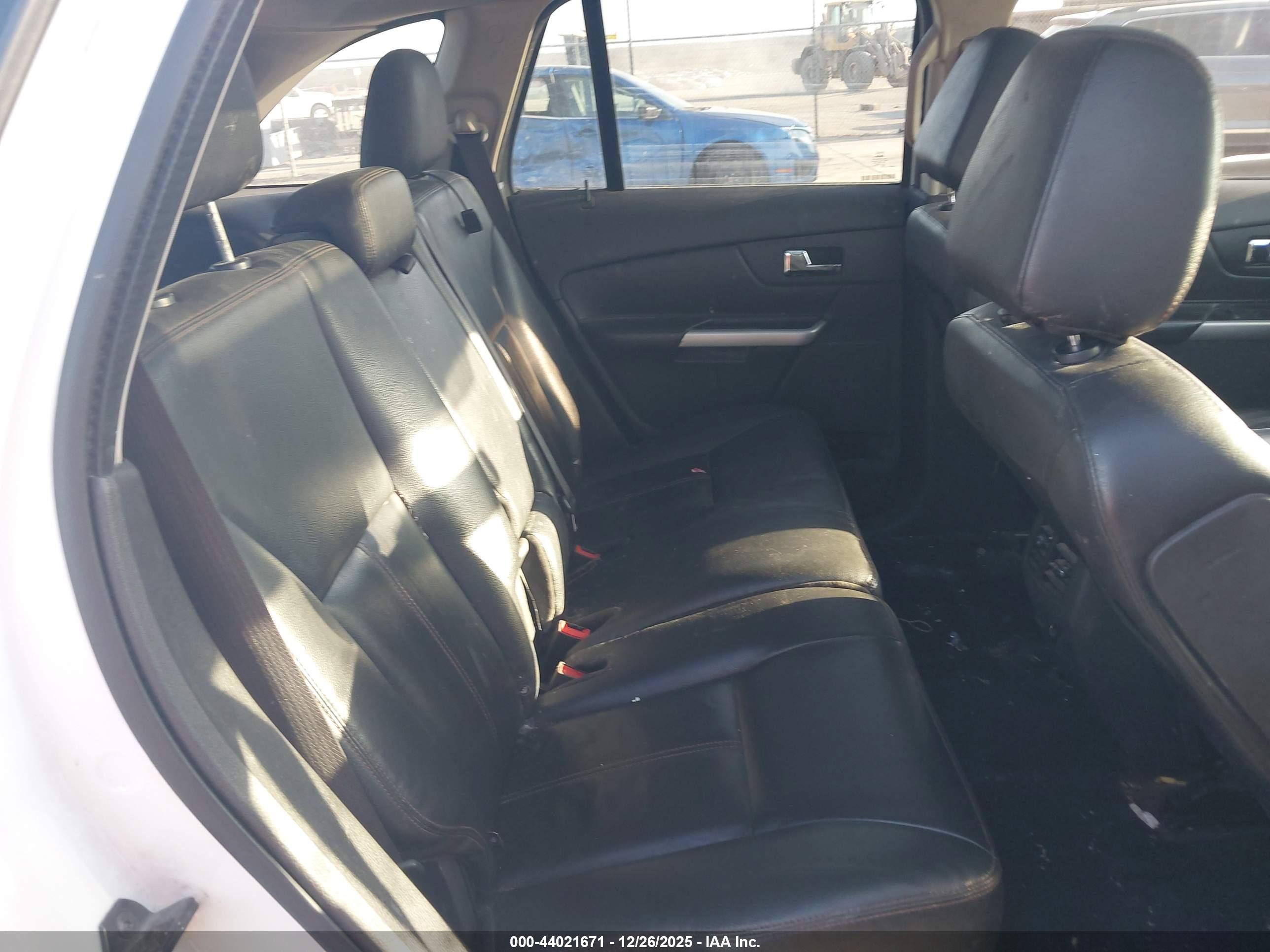 FORD EDGE image 8