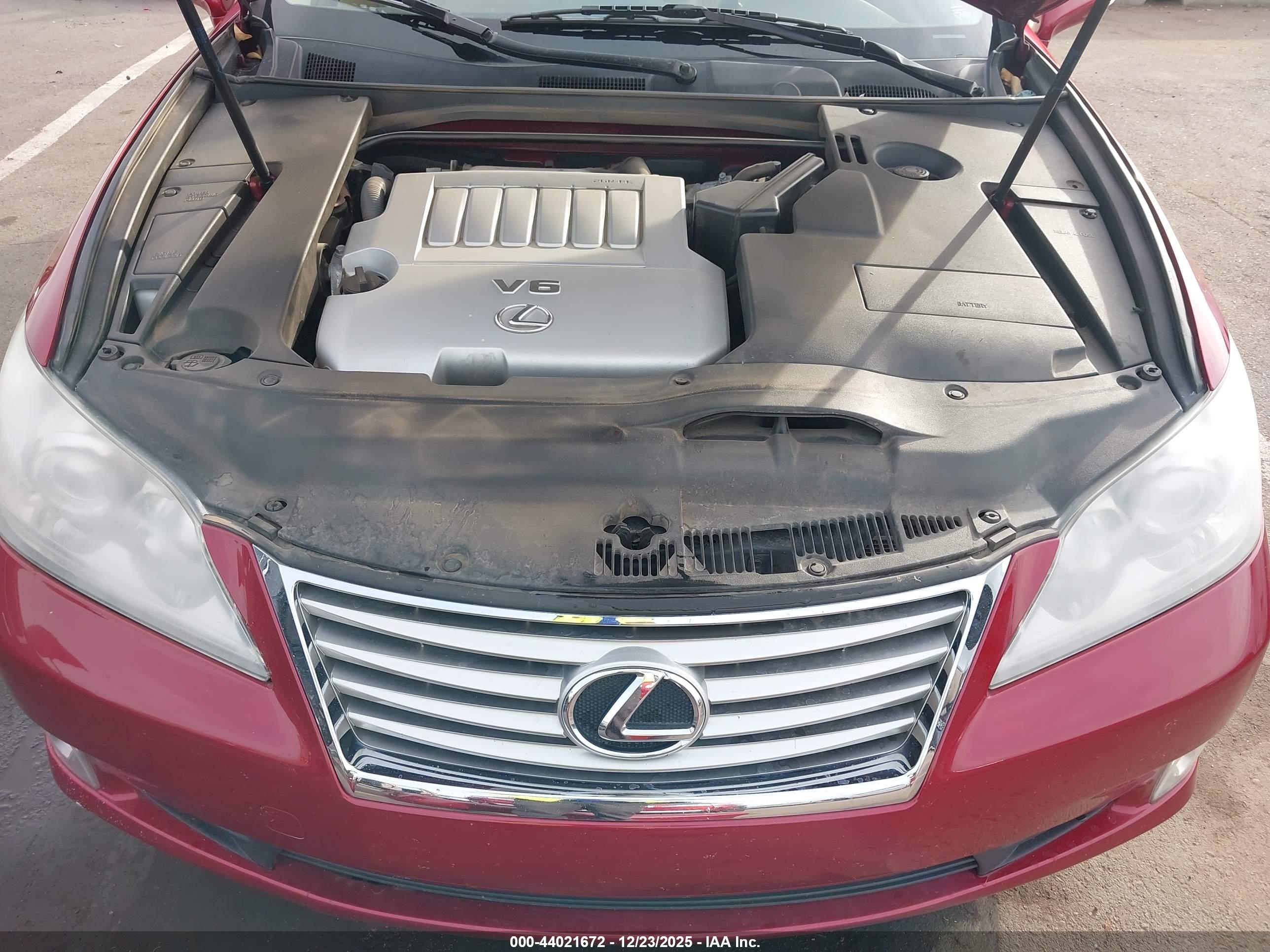 LEXUS ES image 10