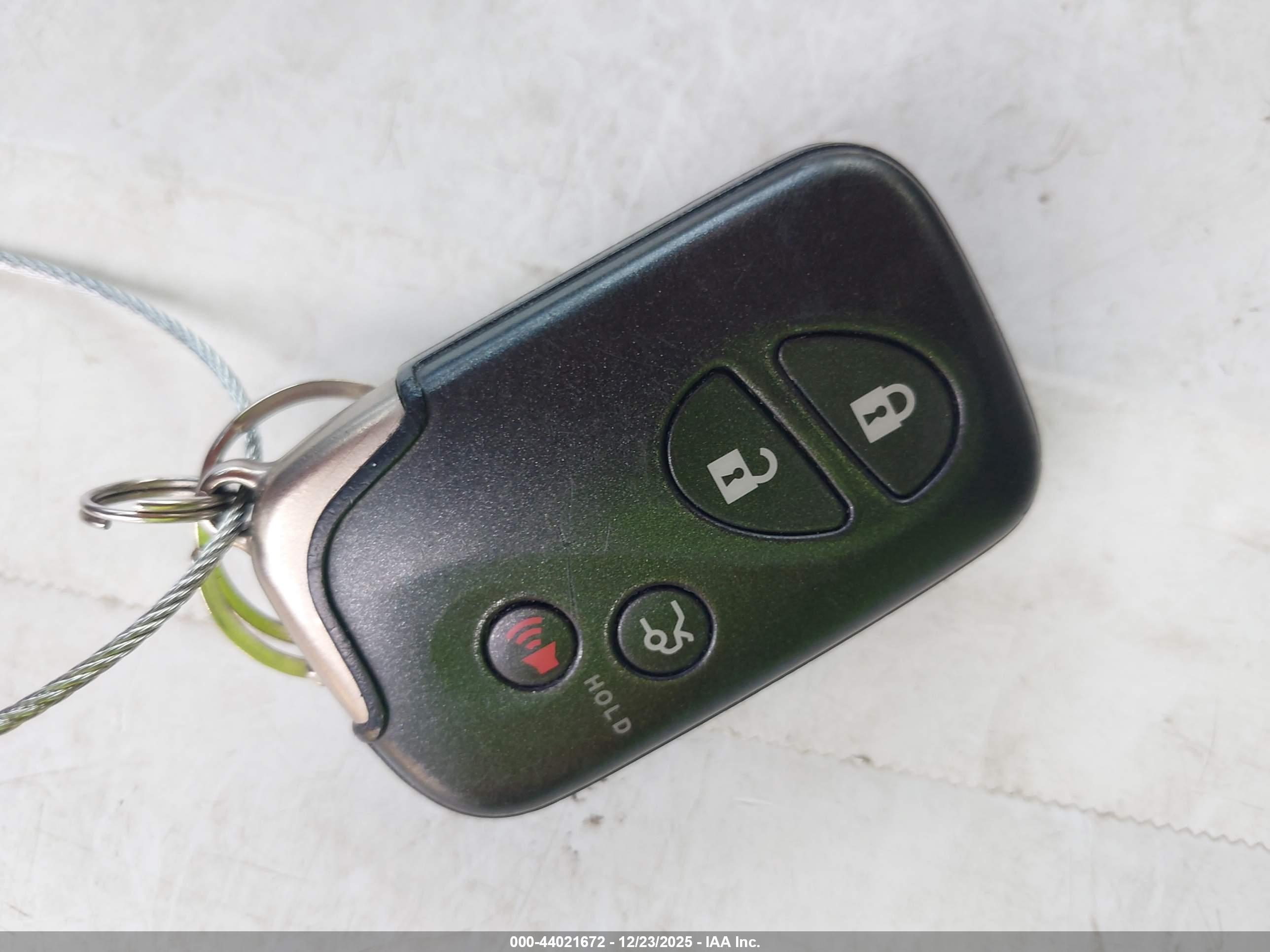 LEXUS ES image 11