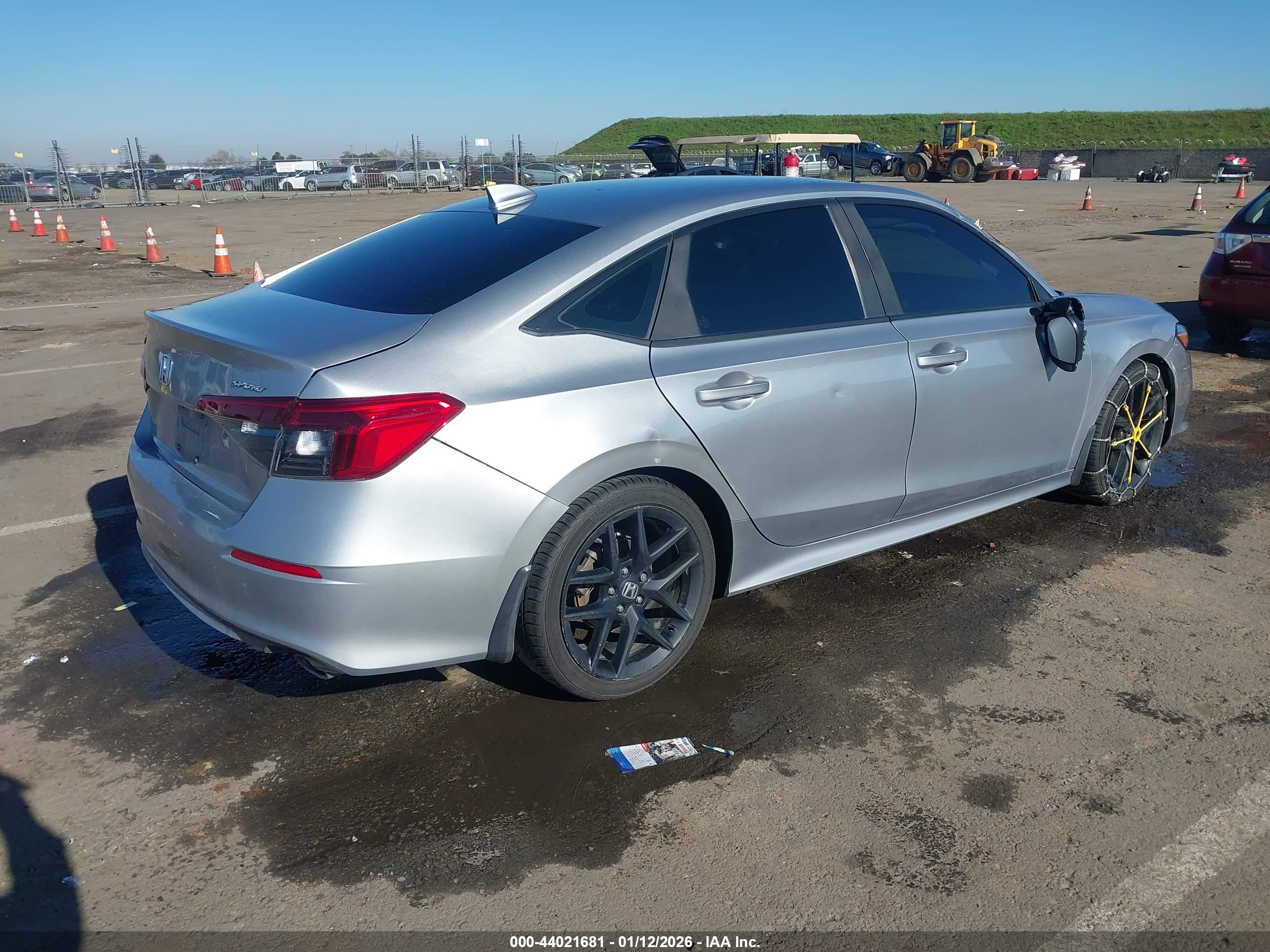 HONDA CIVIC image 4