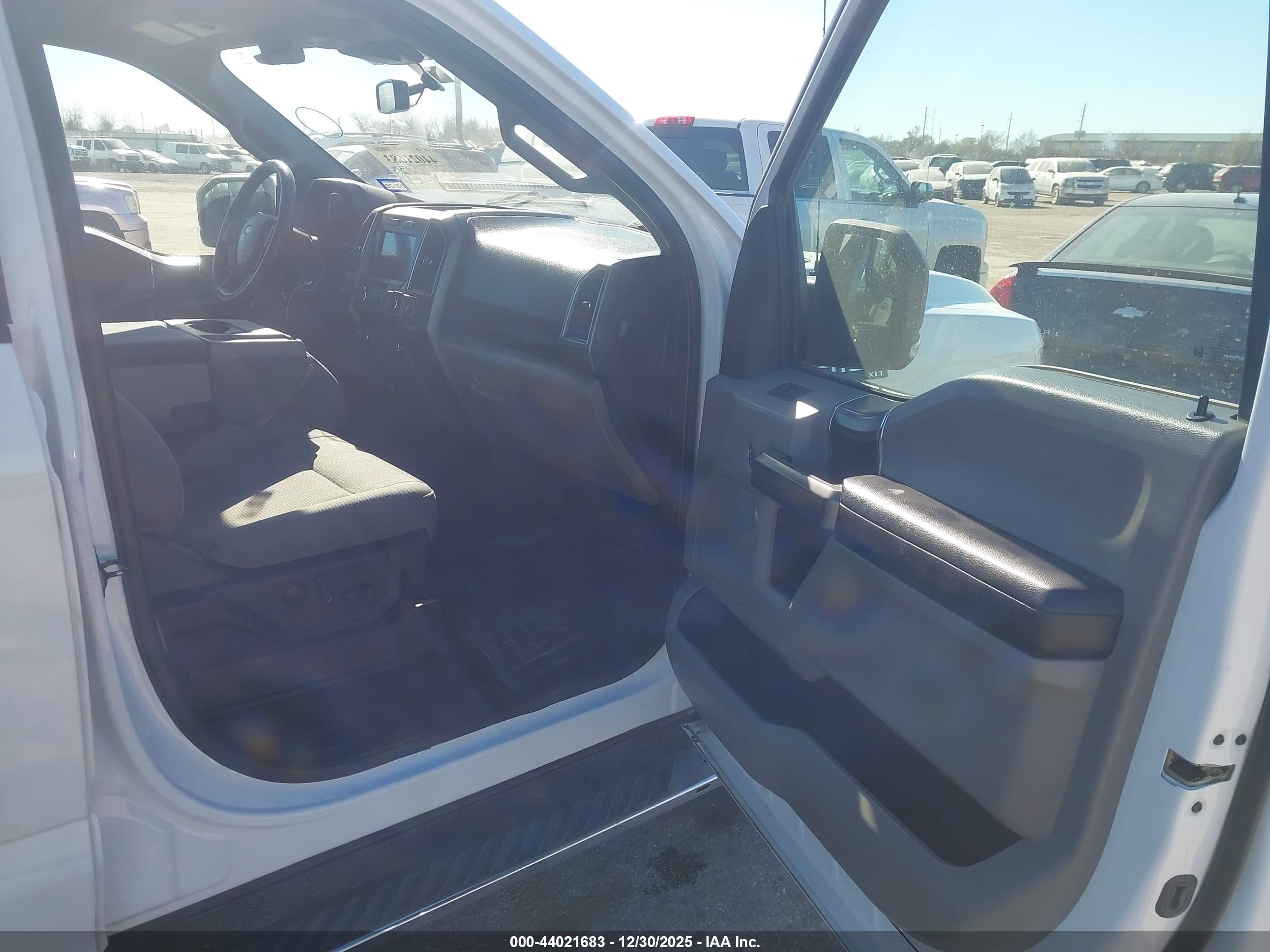 FORD F-150 image 5