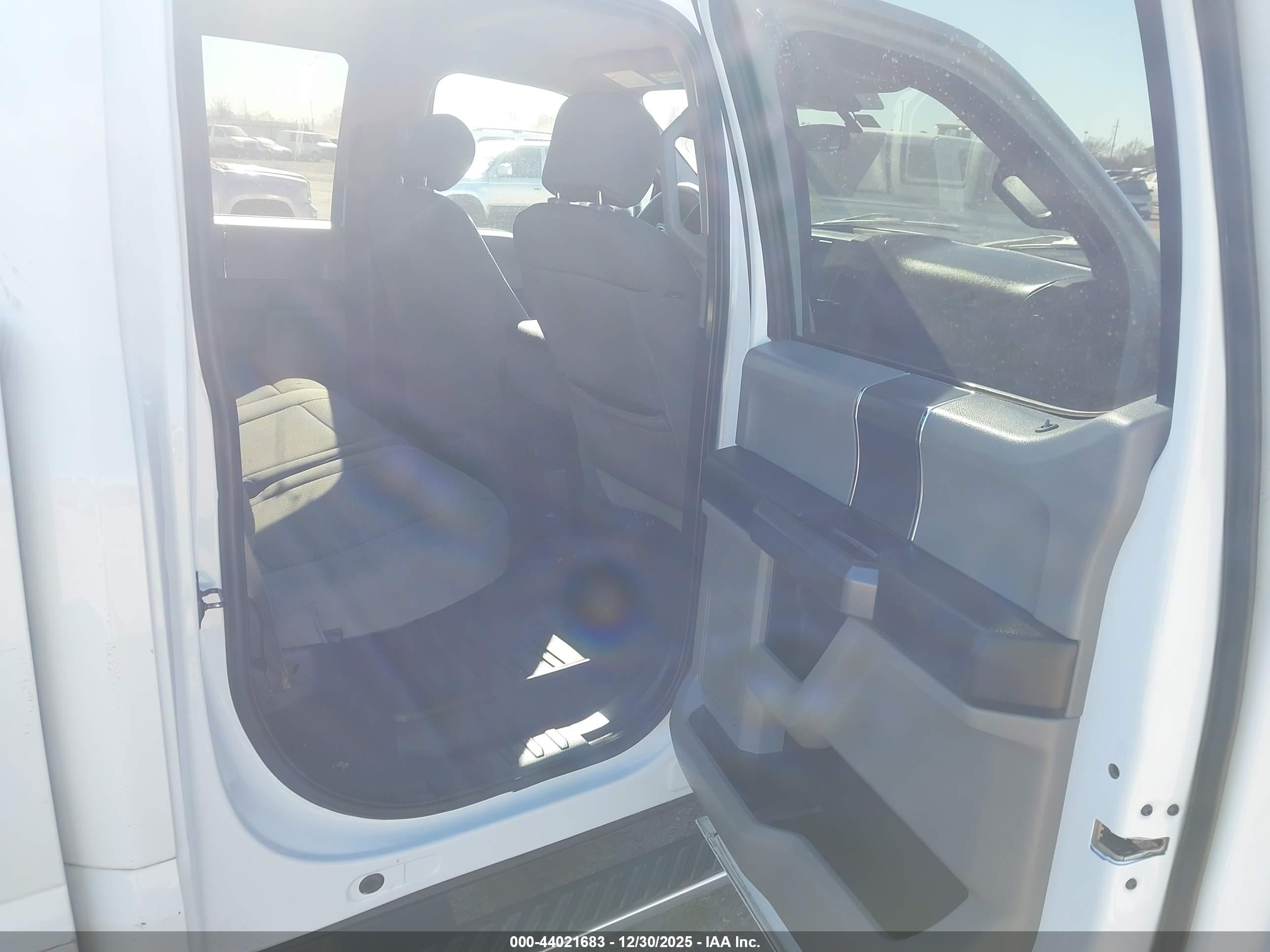 FORD F-150 image 8