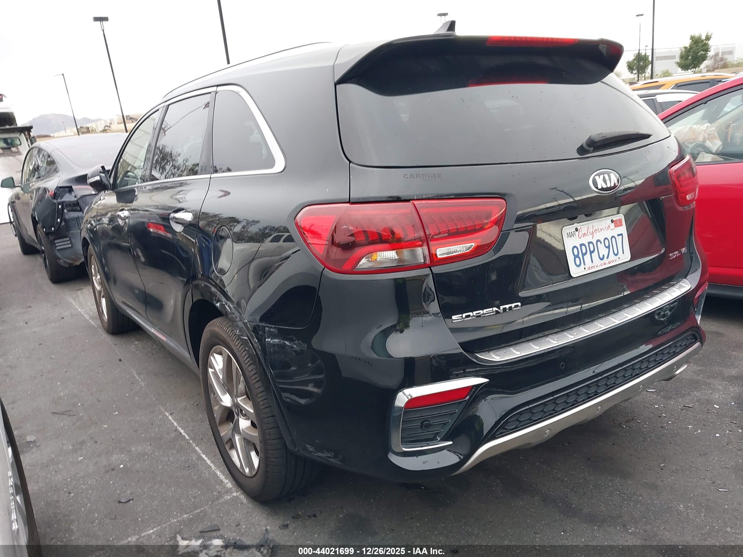 KIA SORENTO image 3