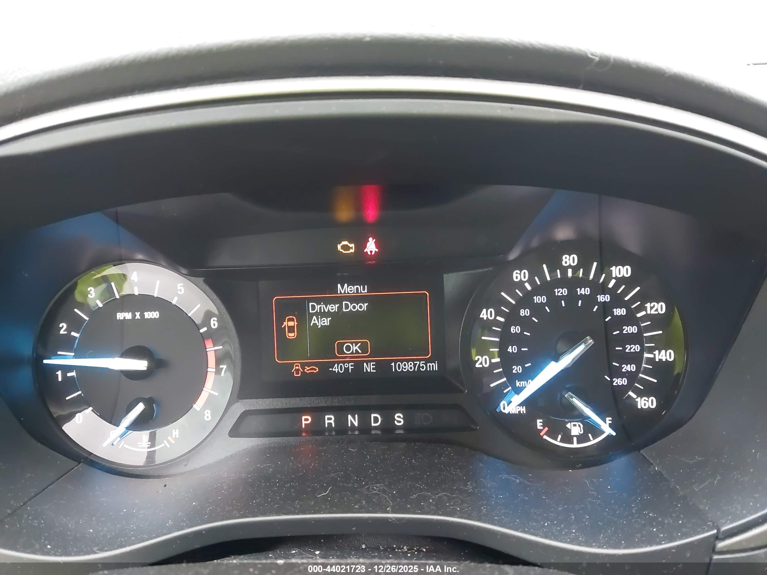 FORD FUSION image 7