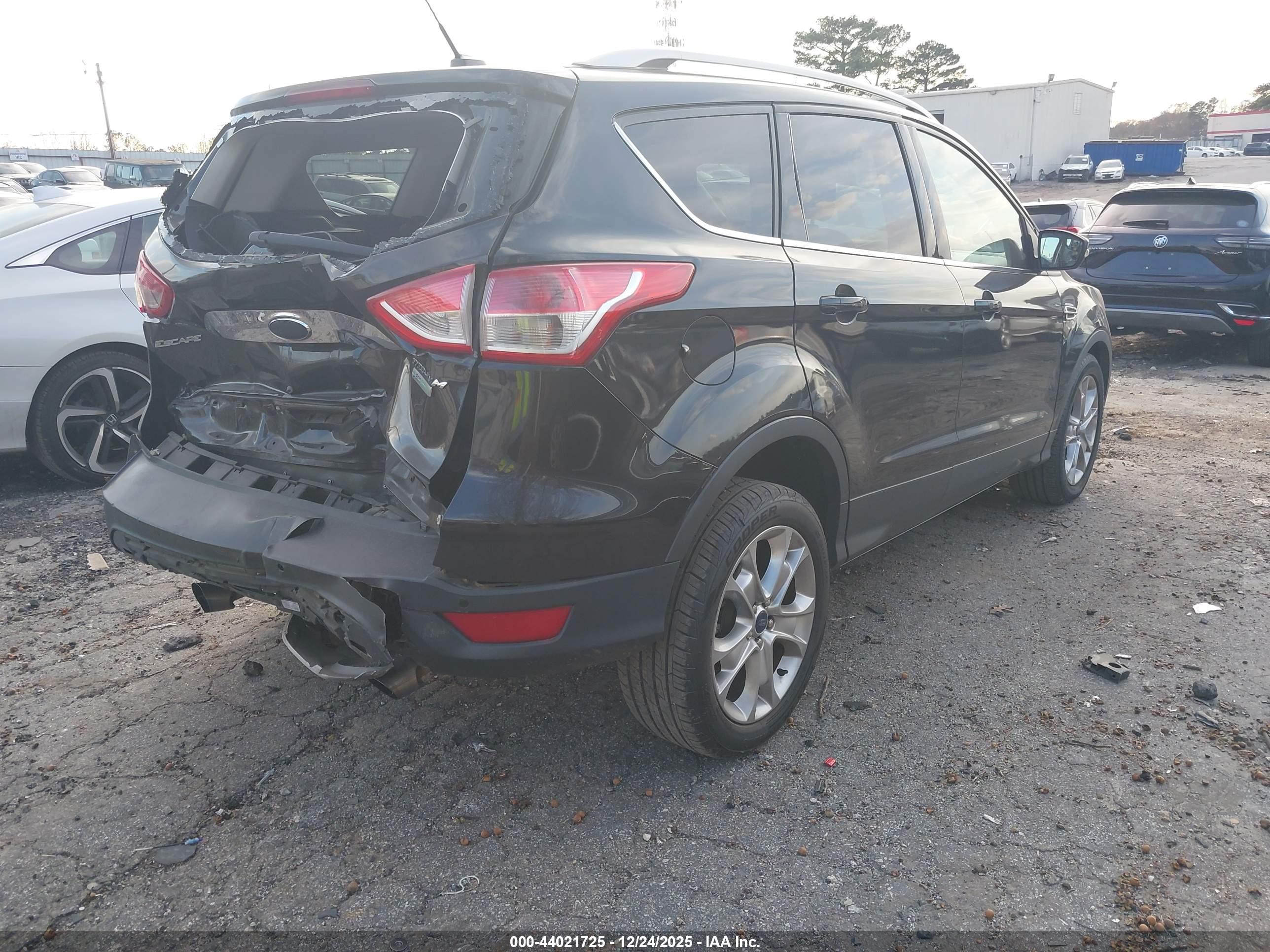 FORD ESCAPE image 4