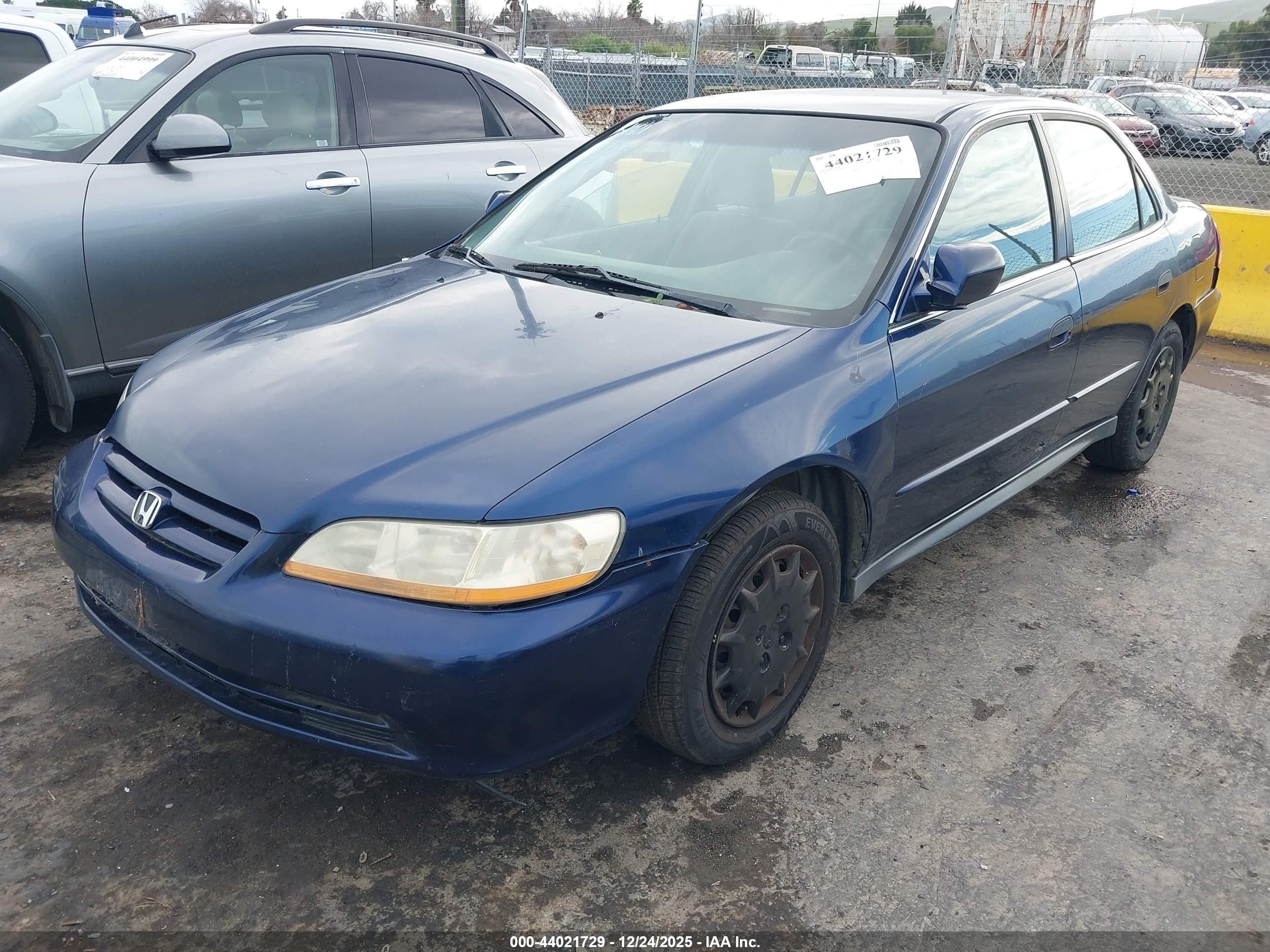 HONDA ACCORD image 2