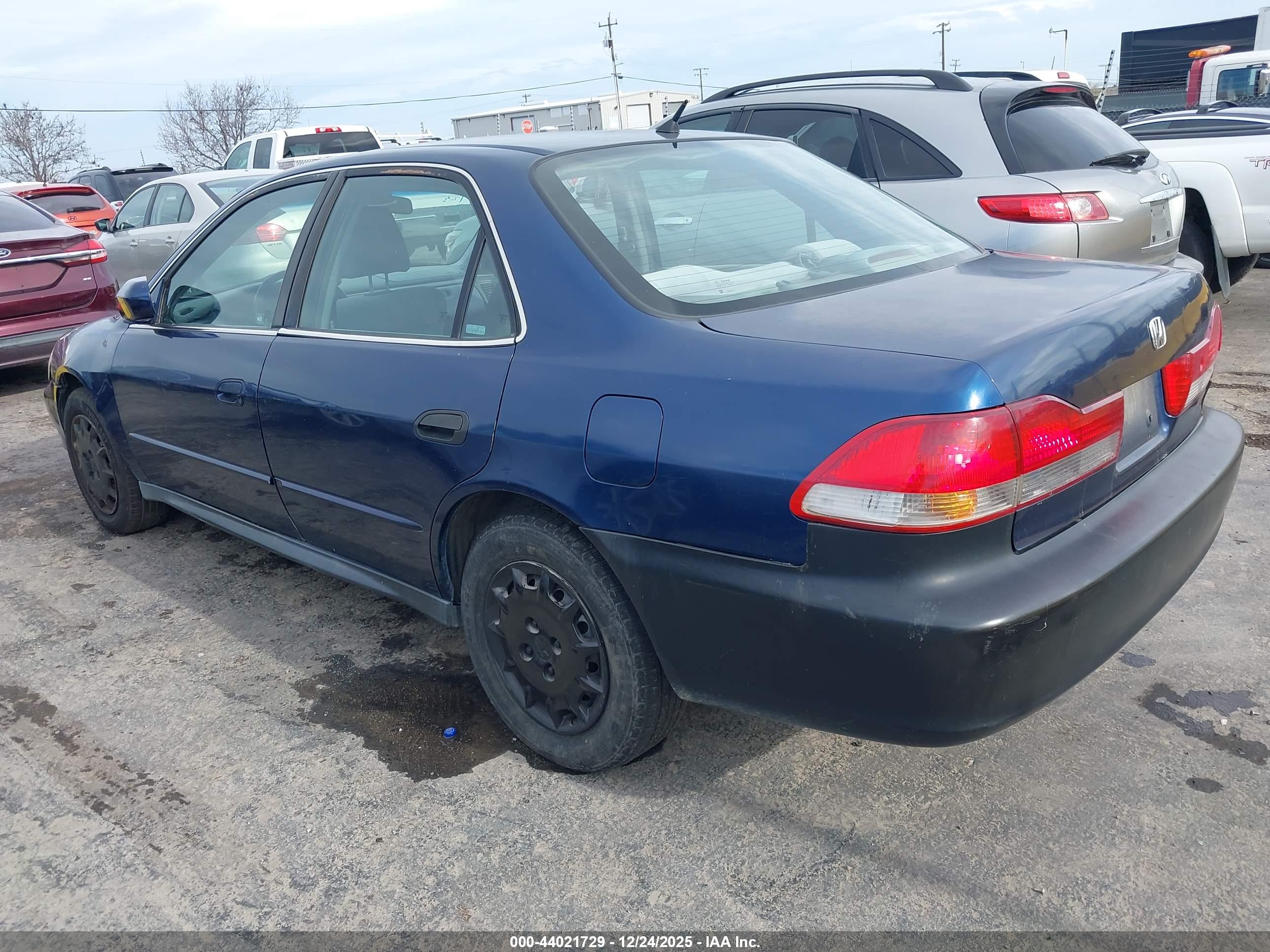HONDA ACCORD image 3
