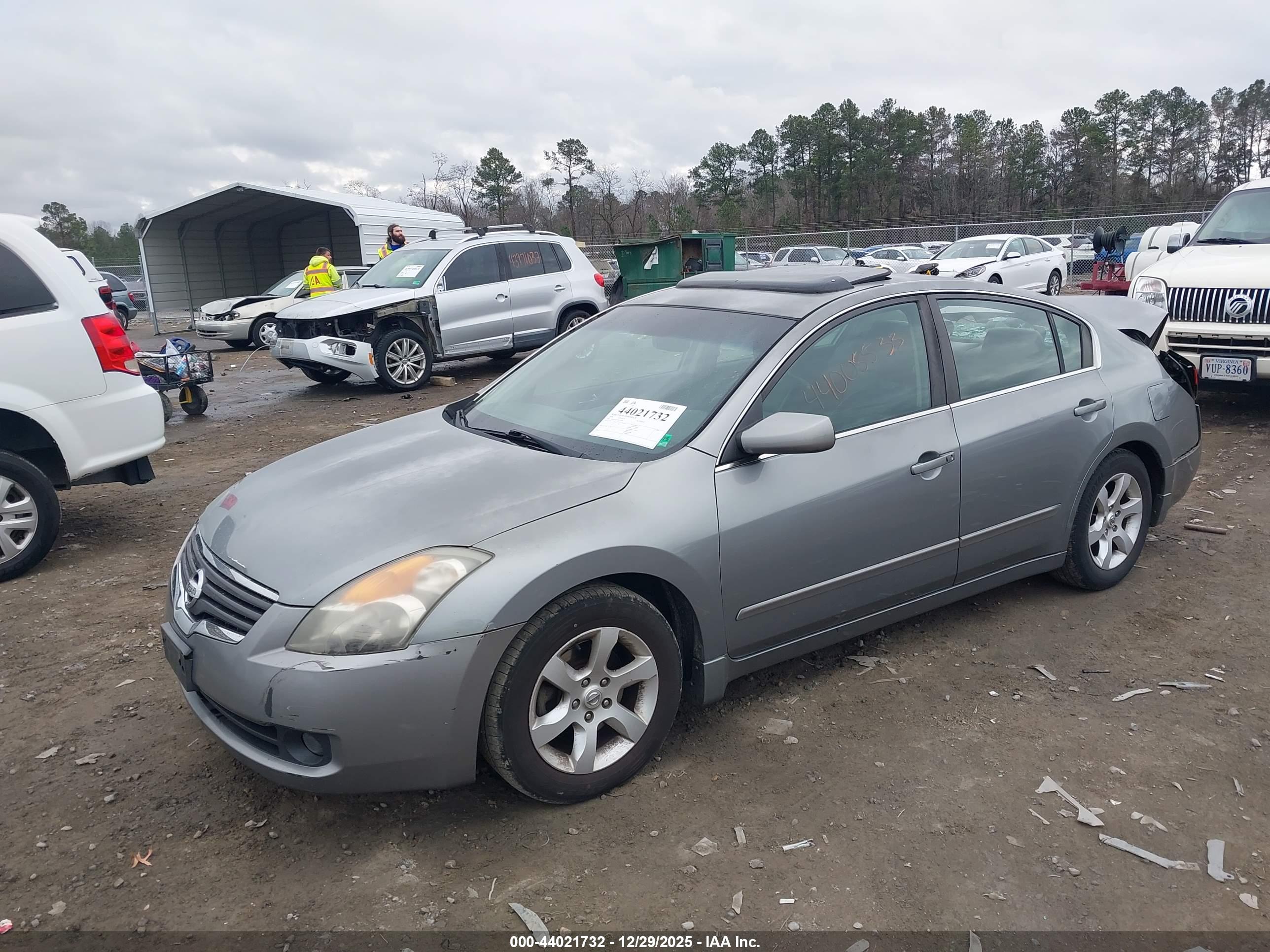 NISSAN ALTIMA image 2