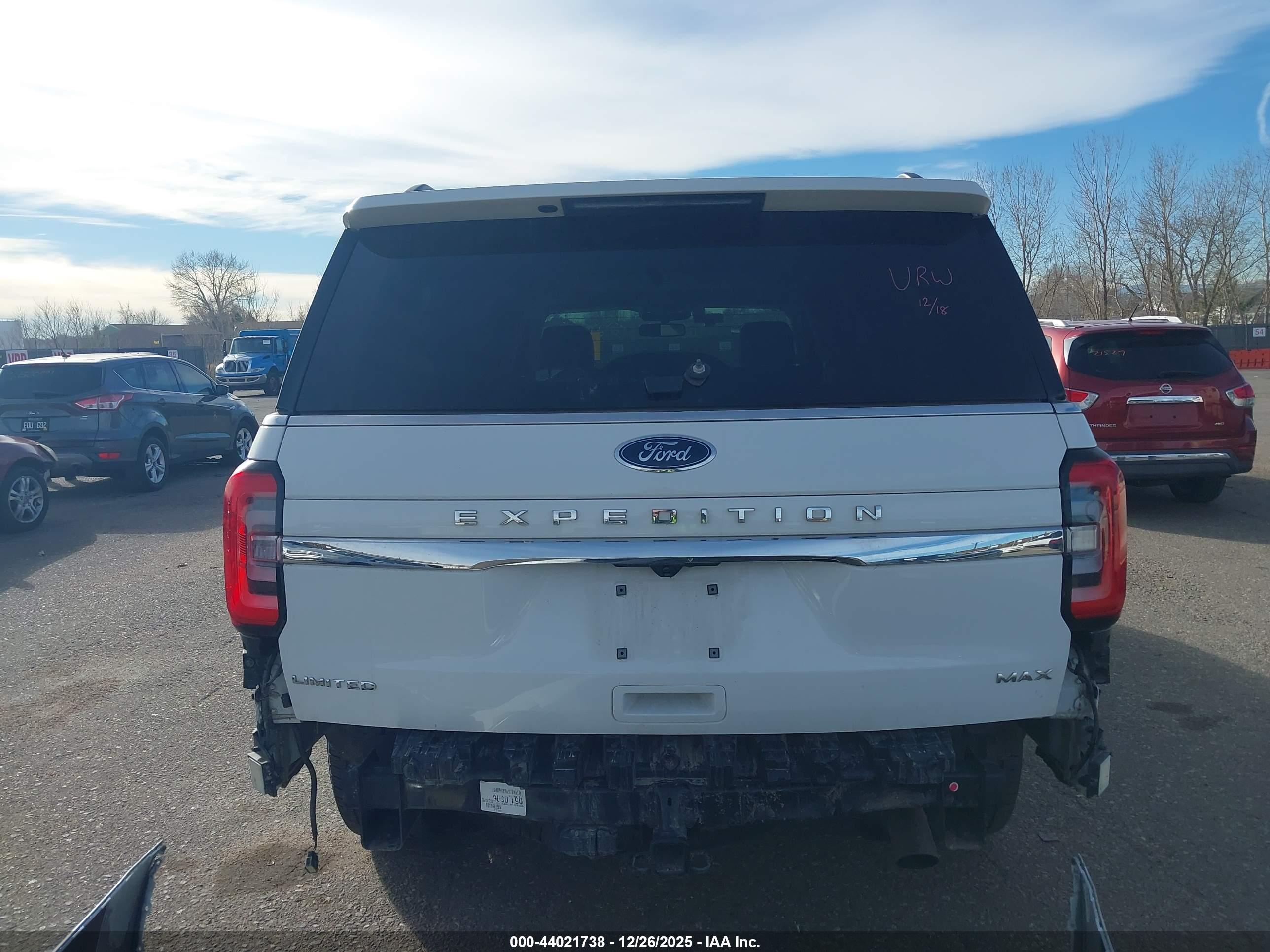 FORD EXPEDITION image 6