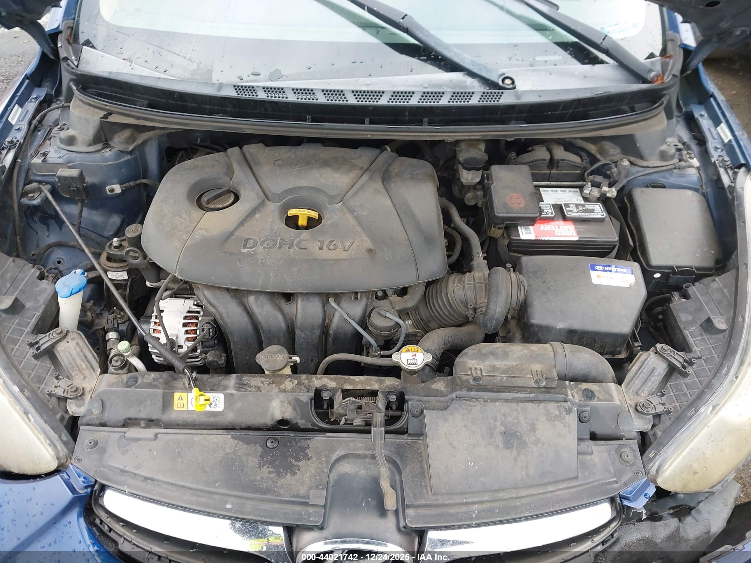 HYUNDAI ELANTRA image 10