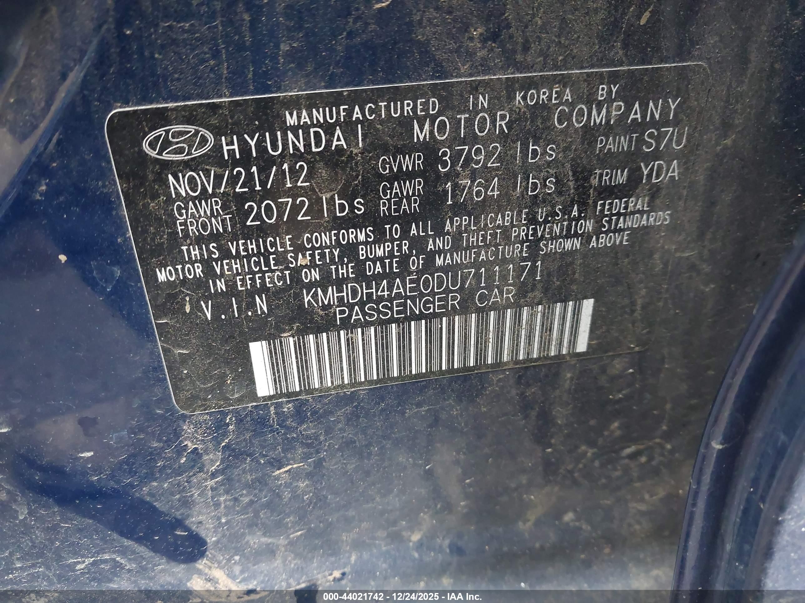 HYUNDAI ELANTRA image 9