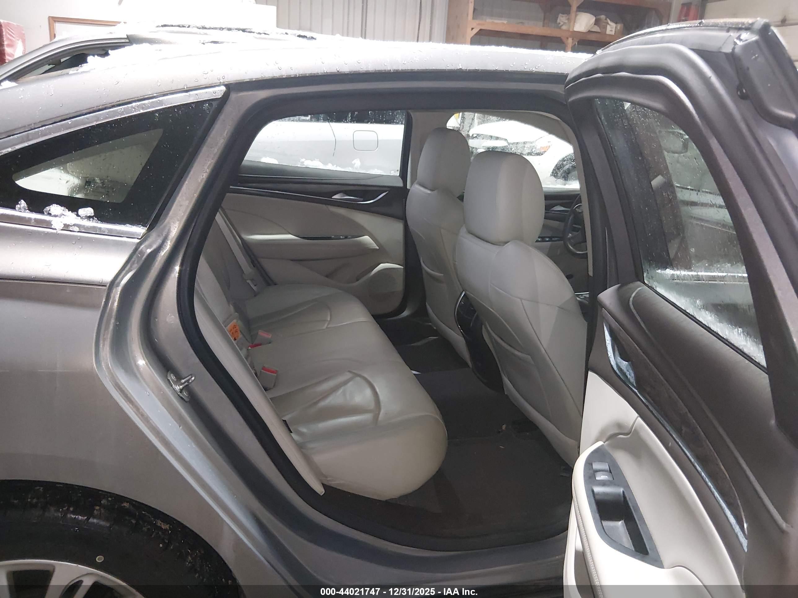 BUICK LACROSSE image 8
