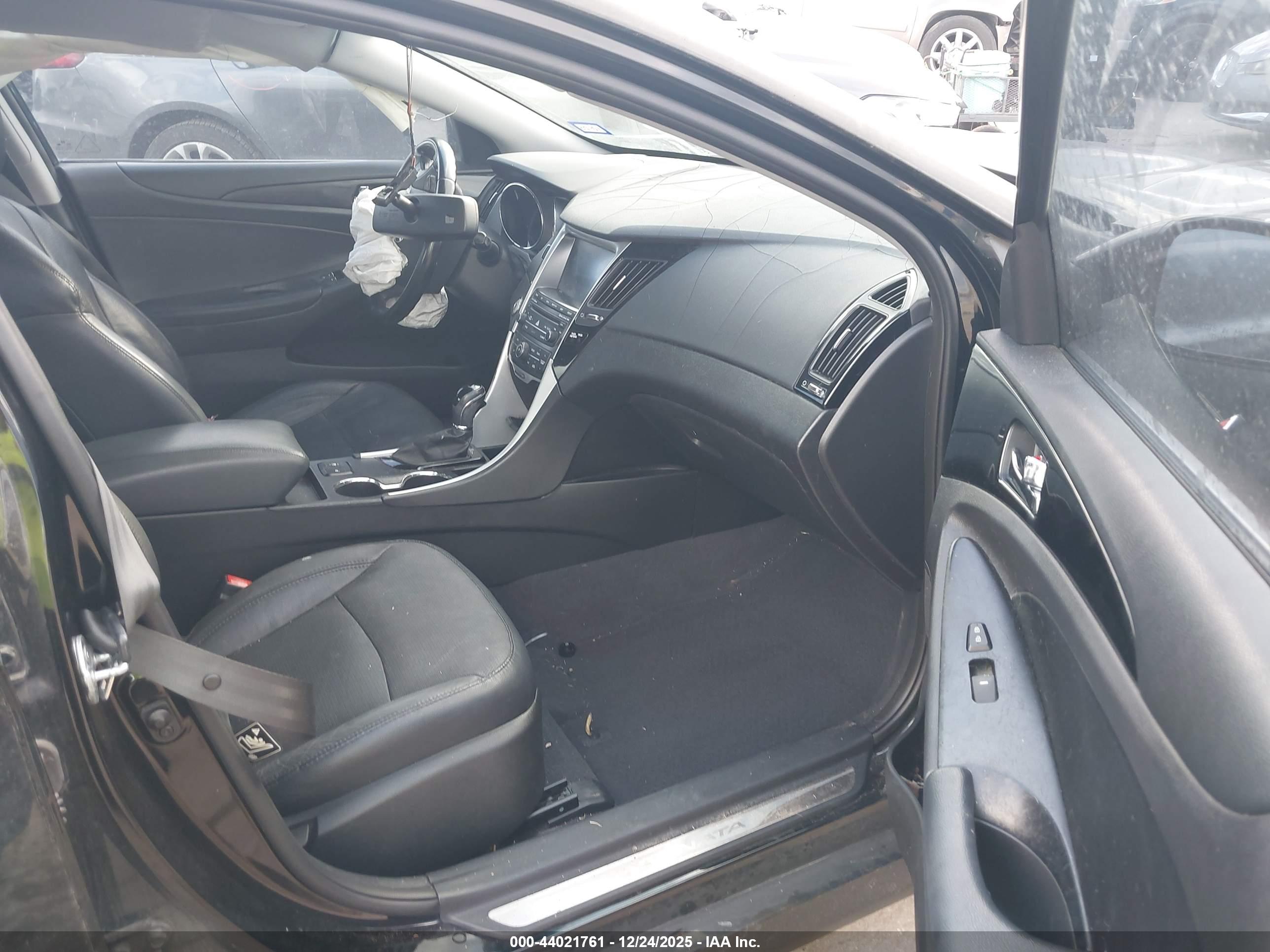 HYUNDAI SONATA image 5