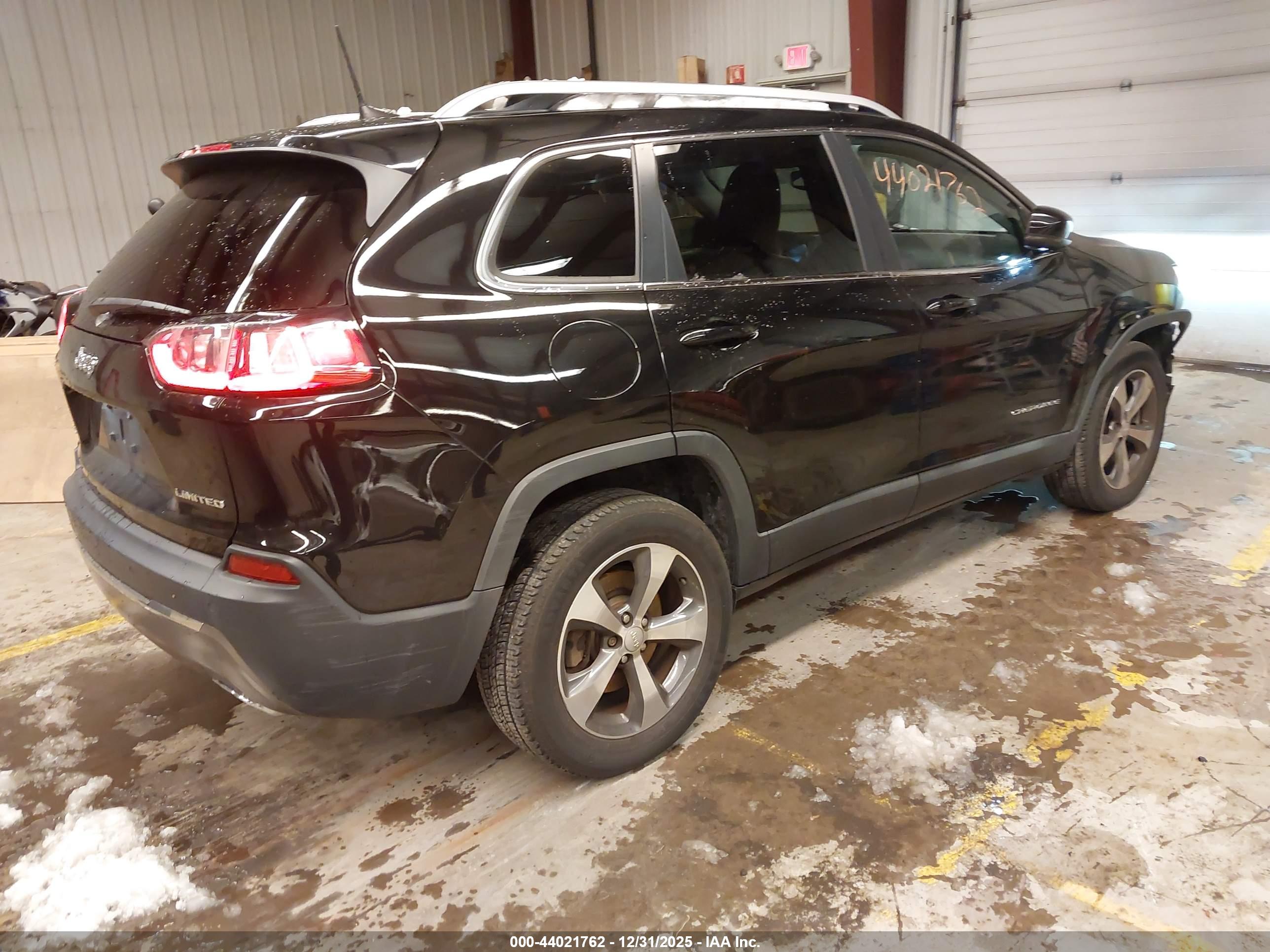 JEEP CHEROKEE image 4