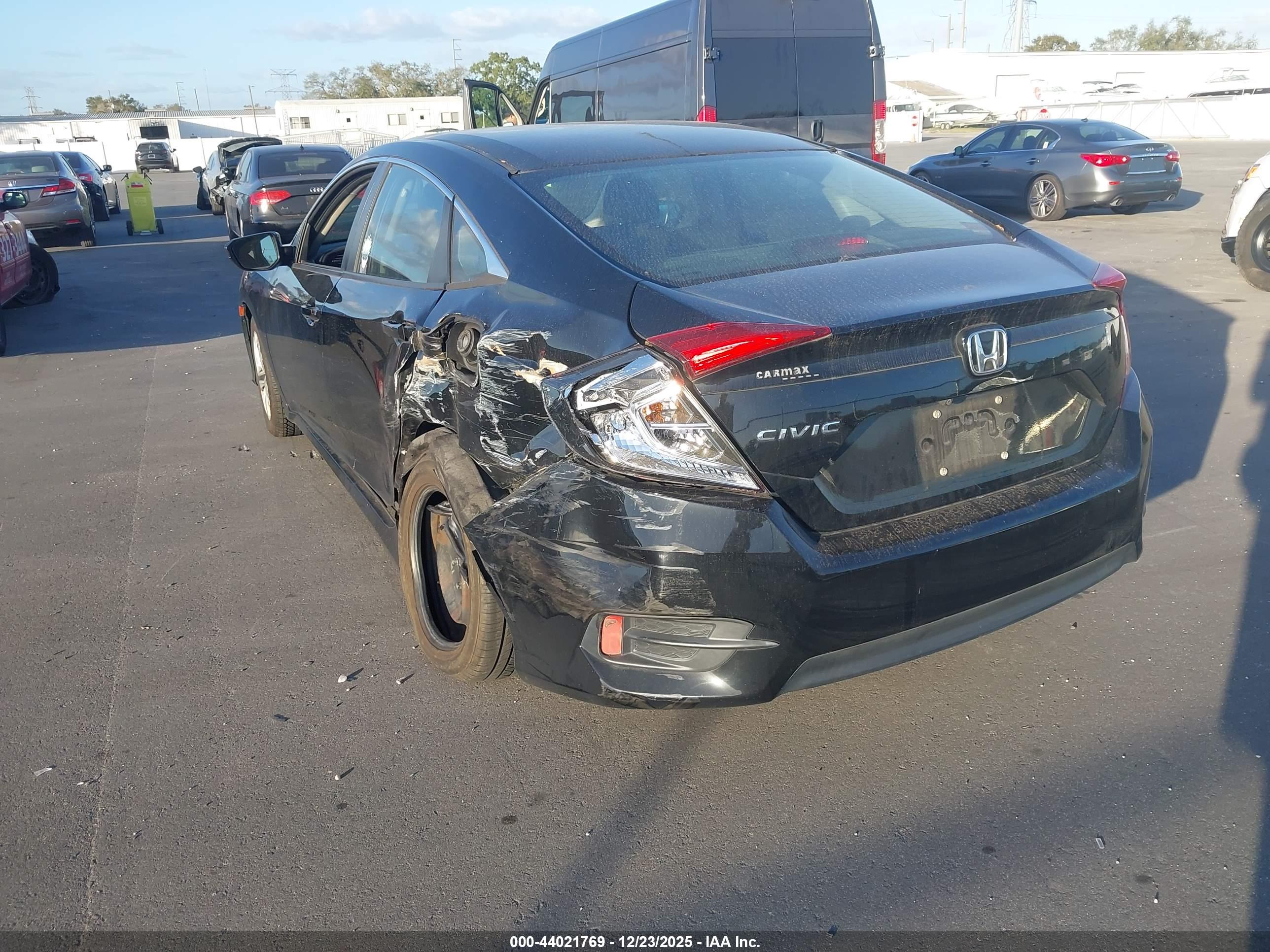 HONDA CIVIC image 3