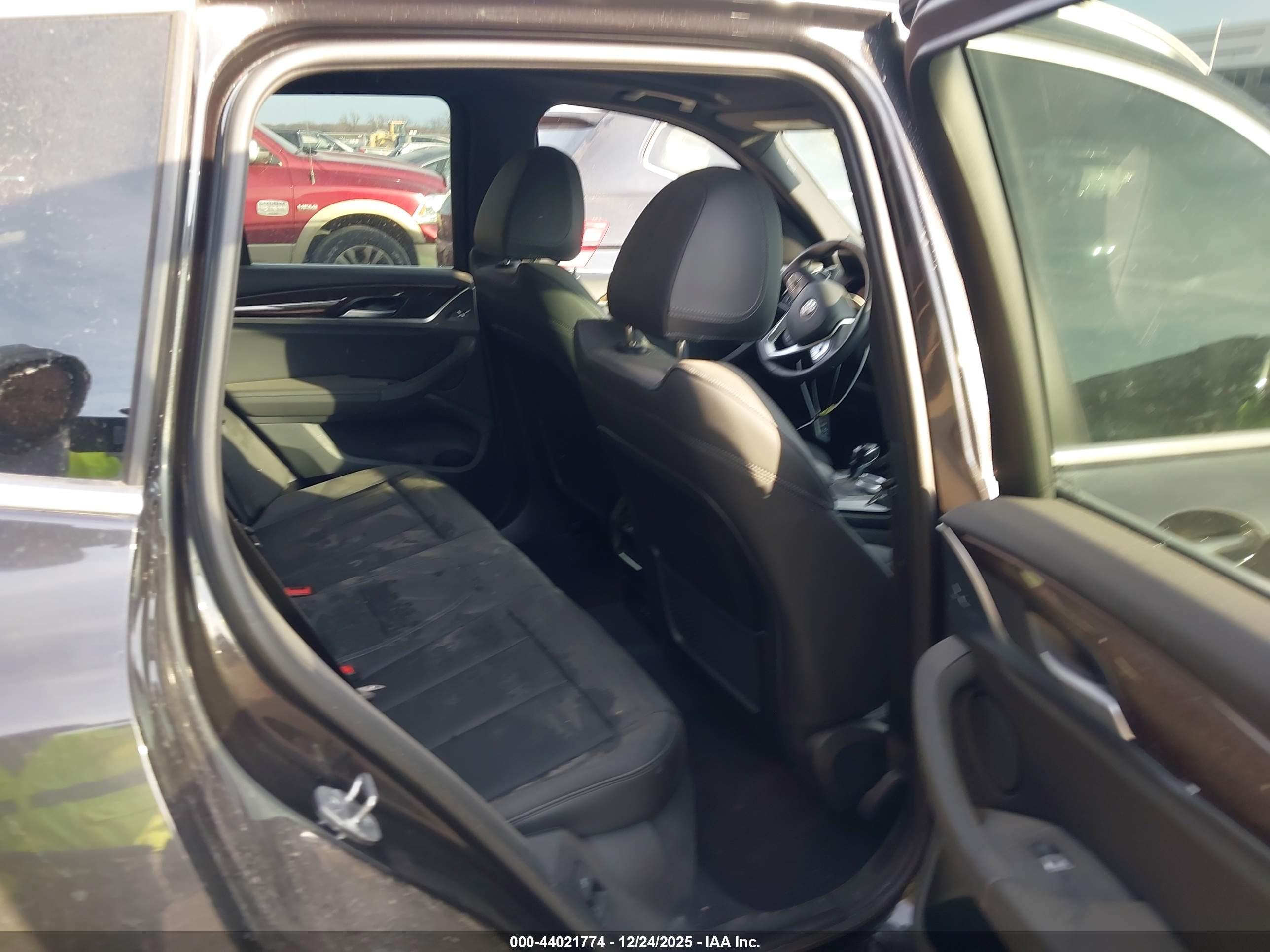 BMW X3 image 8