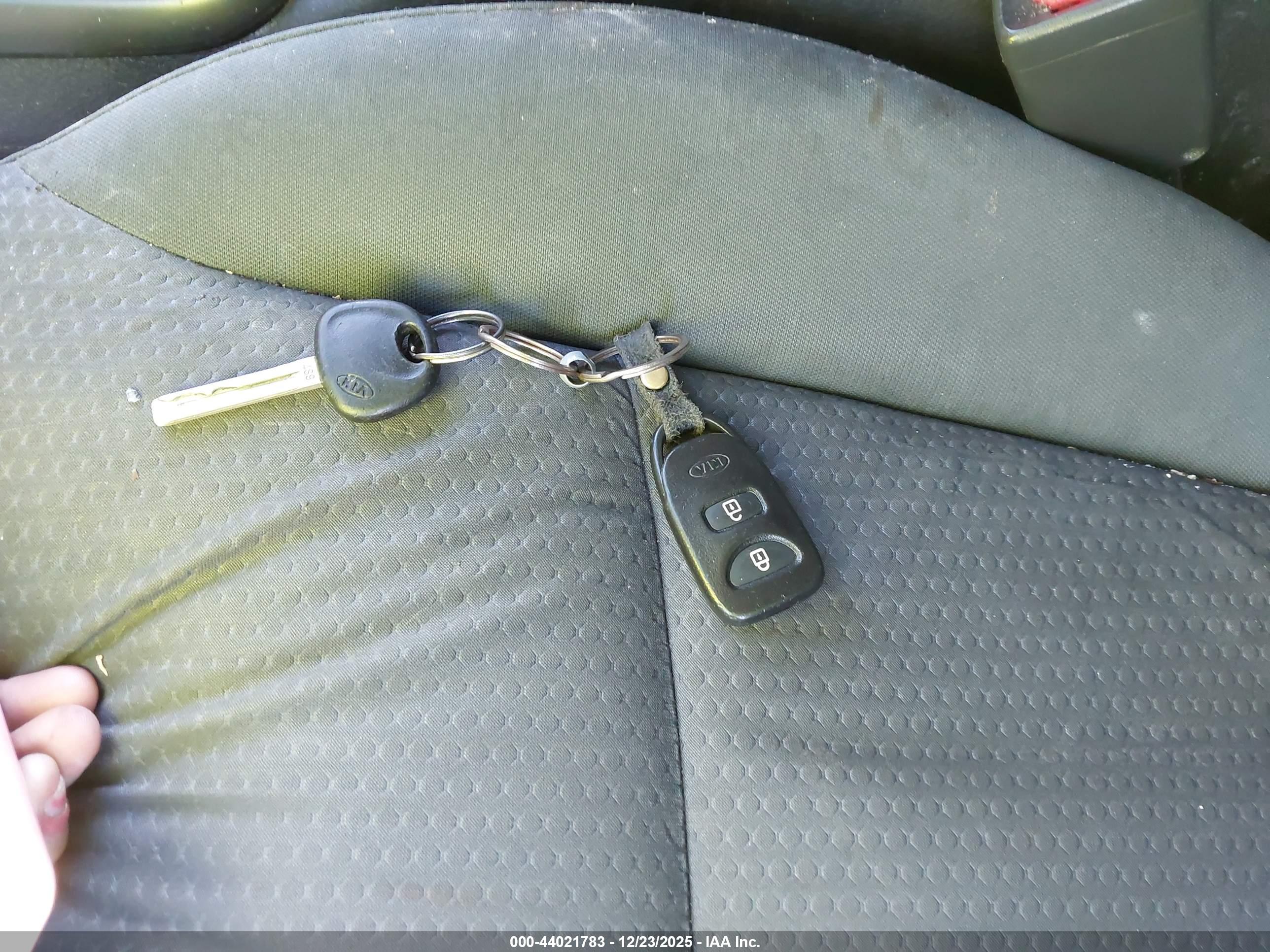 KIA SORENTO image 11