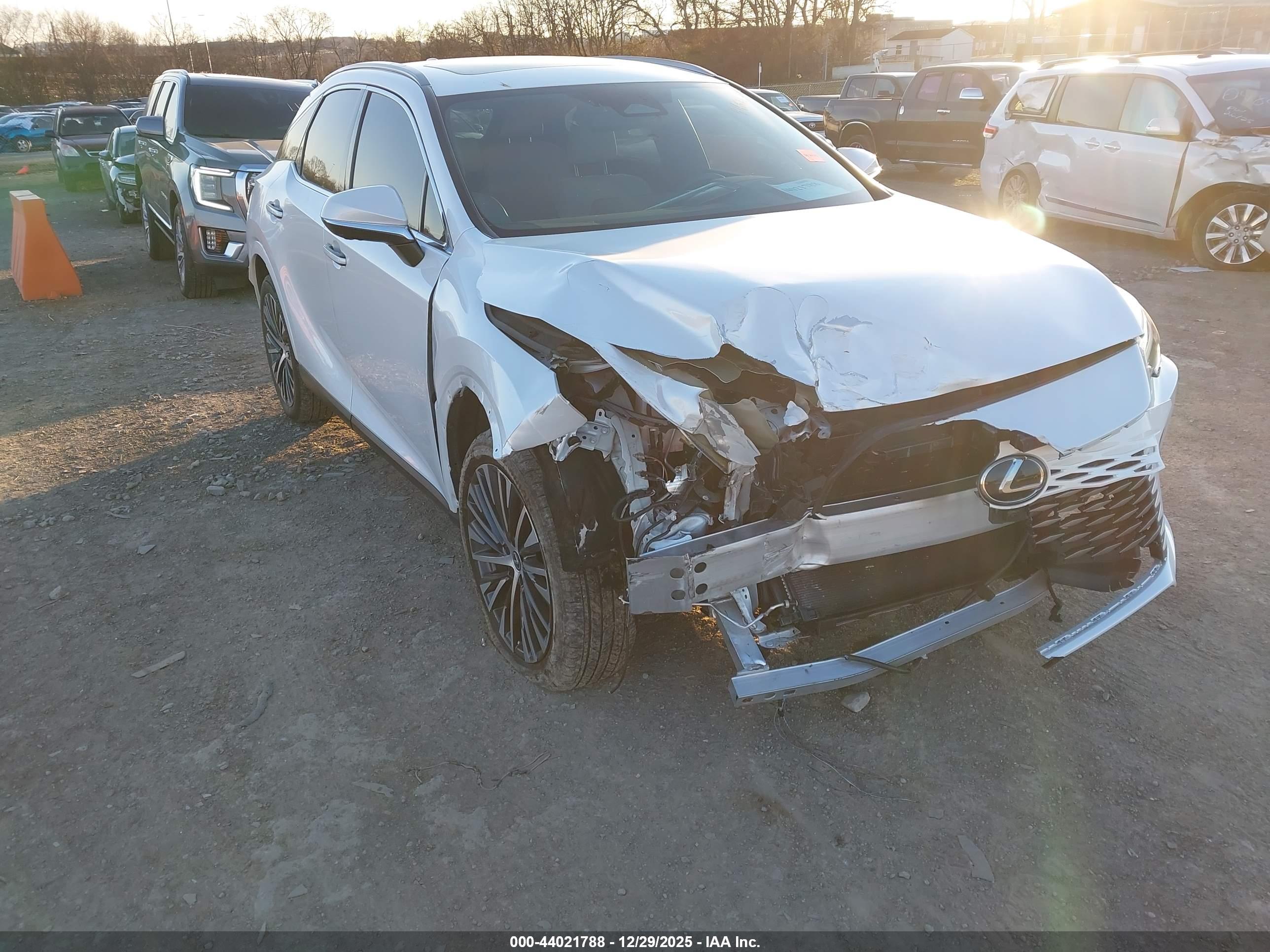 LEXUS RX image 6