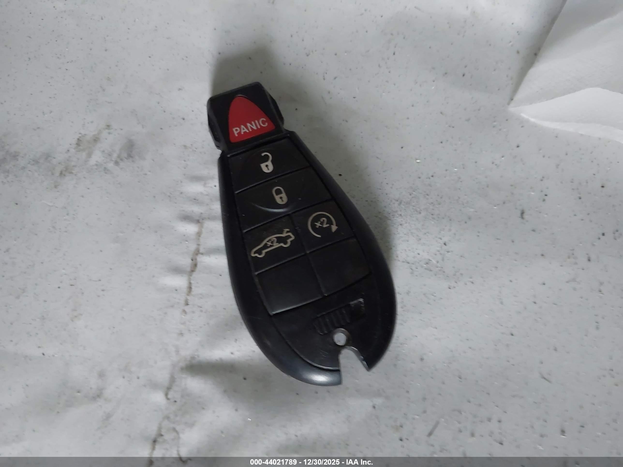 CHRYSLER 300C image 11