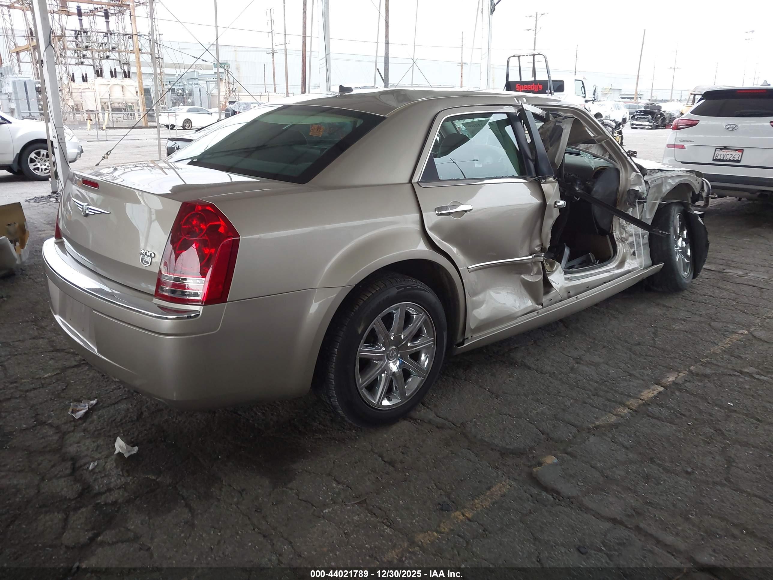 CHRYSLER 300C image 4