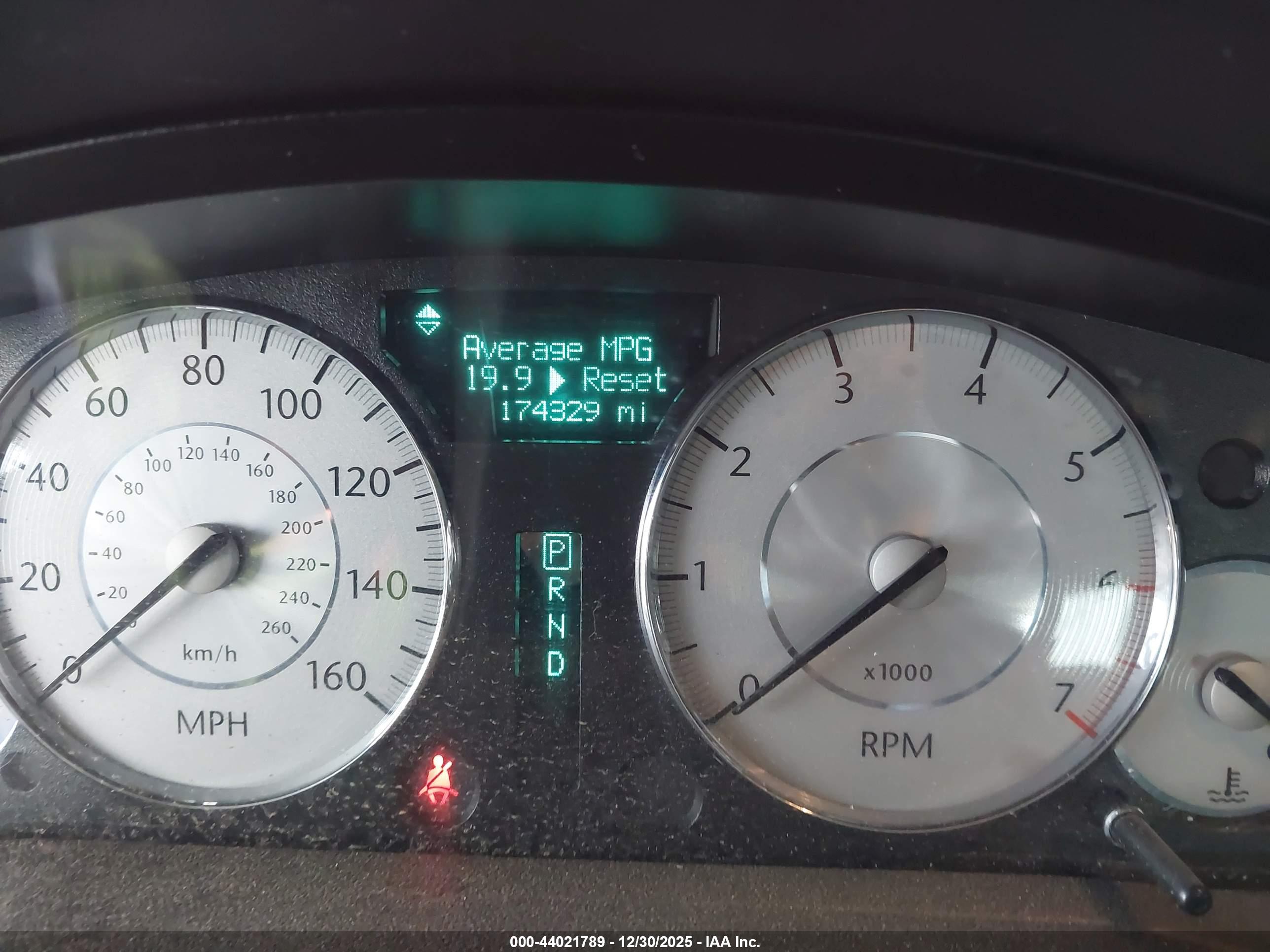 CHRYSLER 300C image 7