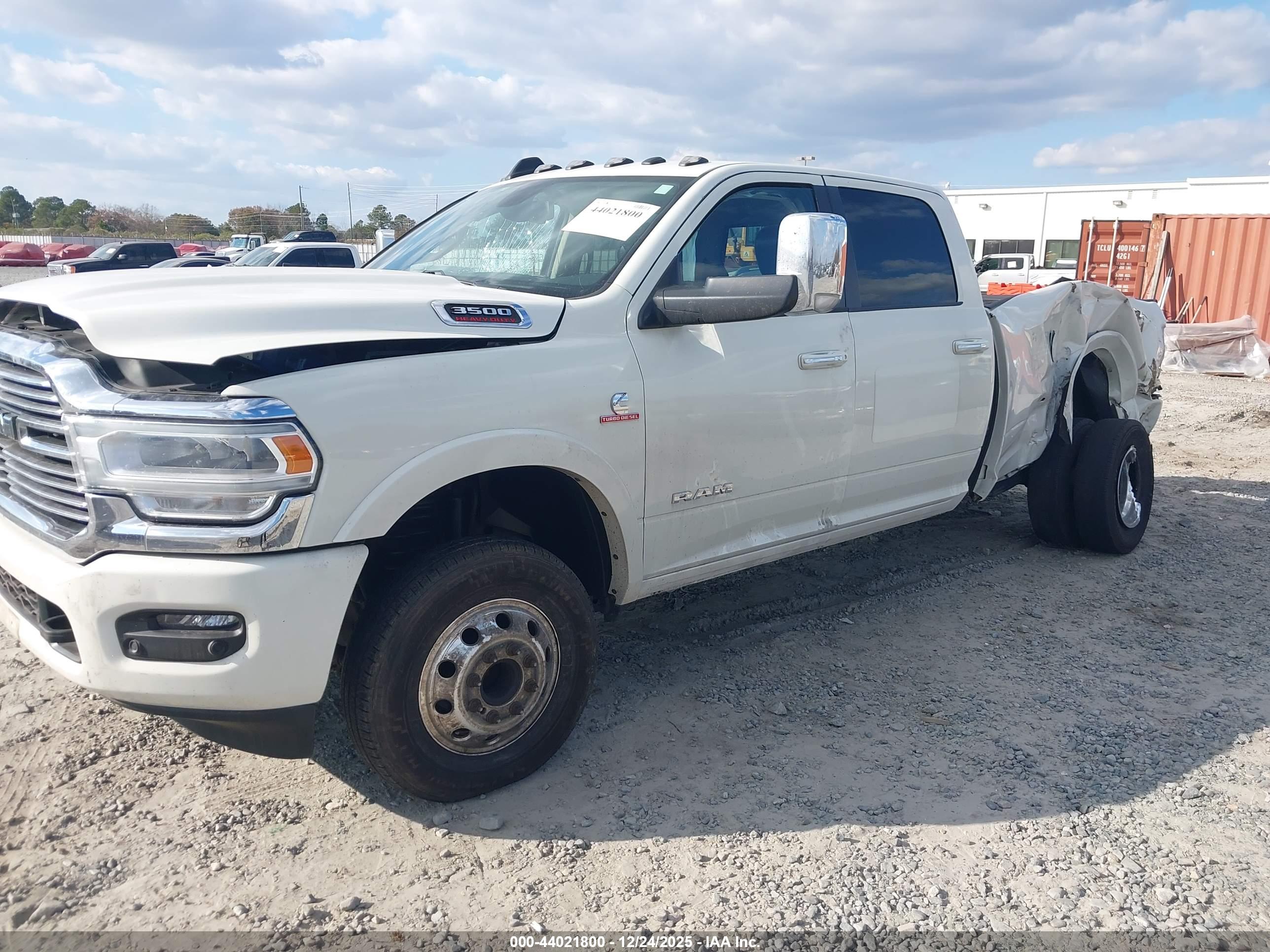 RAM 3500 image 2