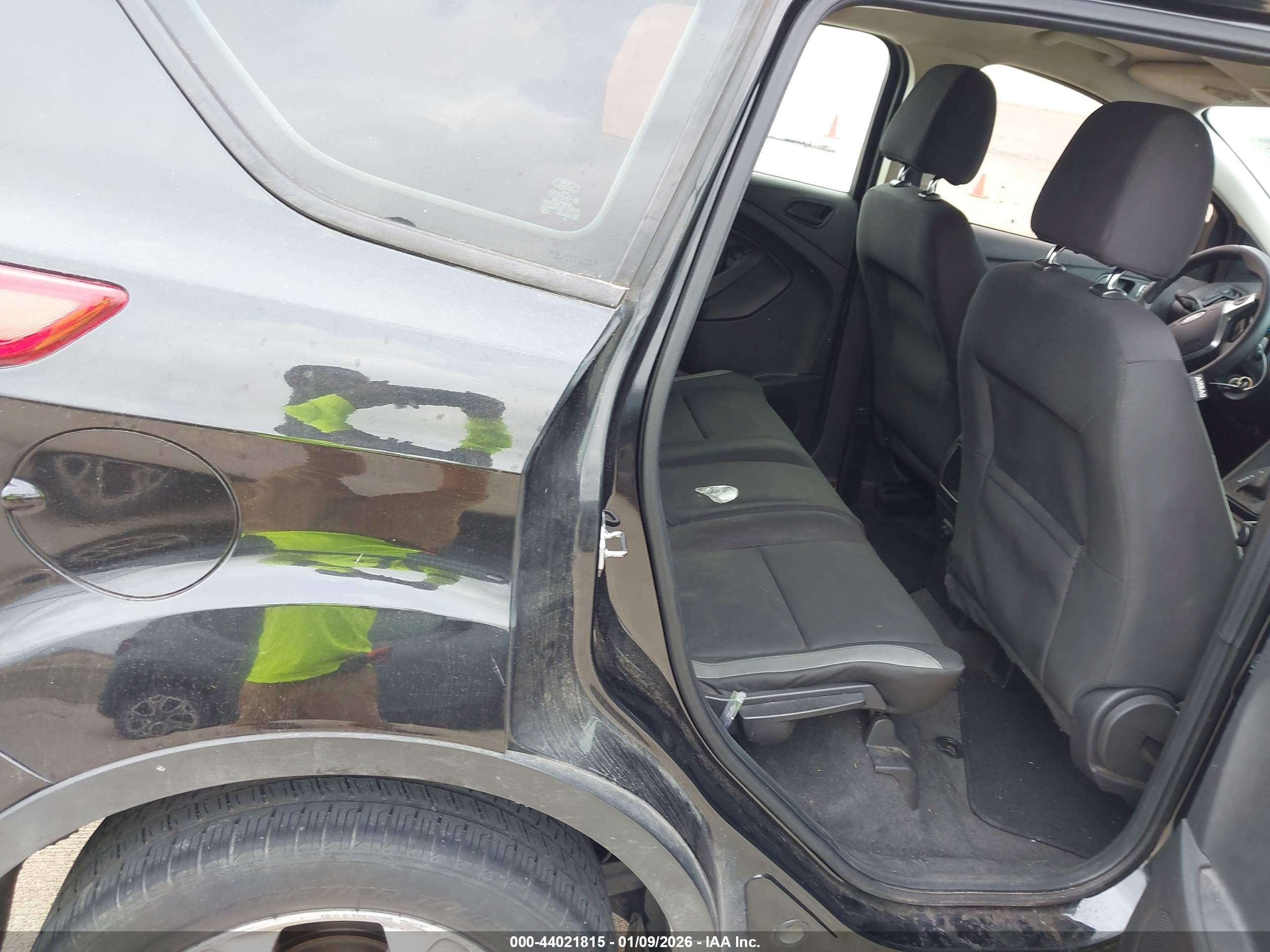 FORD ESCAPE image 8