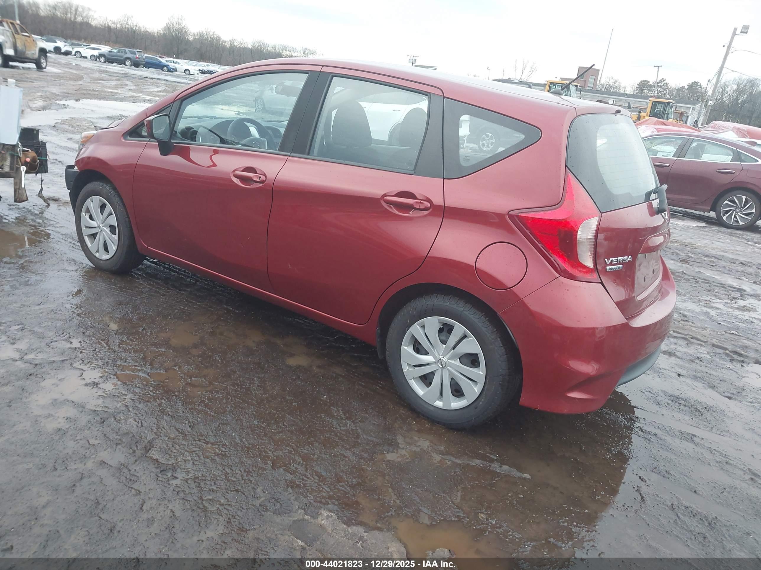 NISSAN VERSA image 3