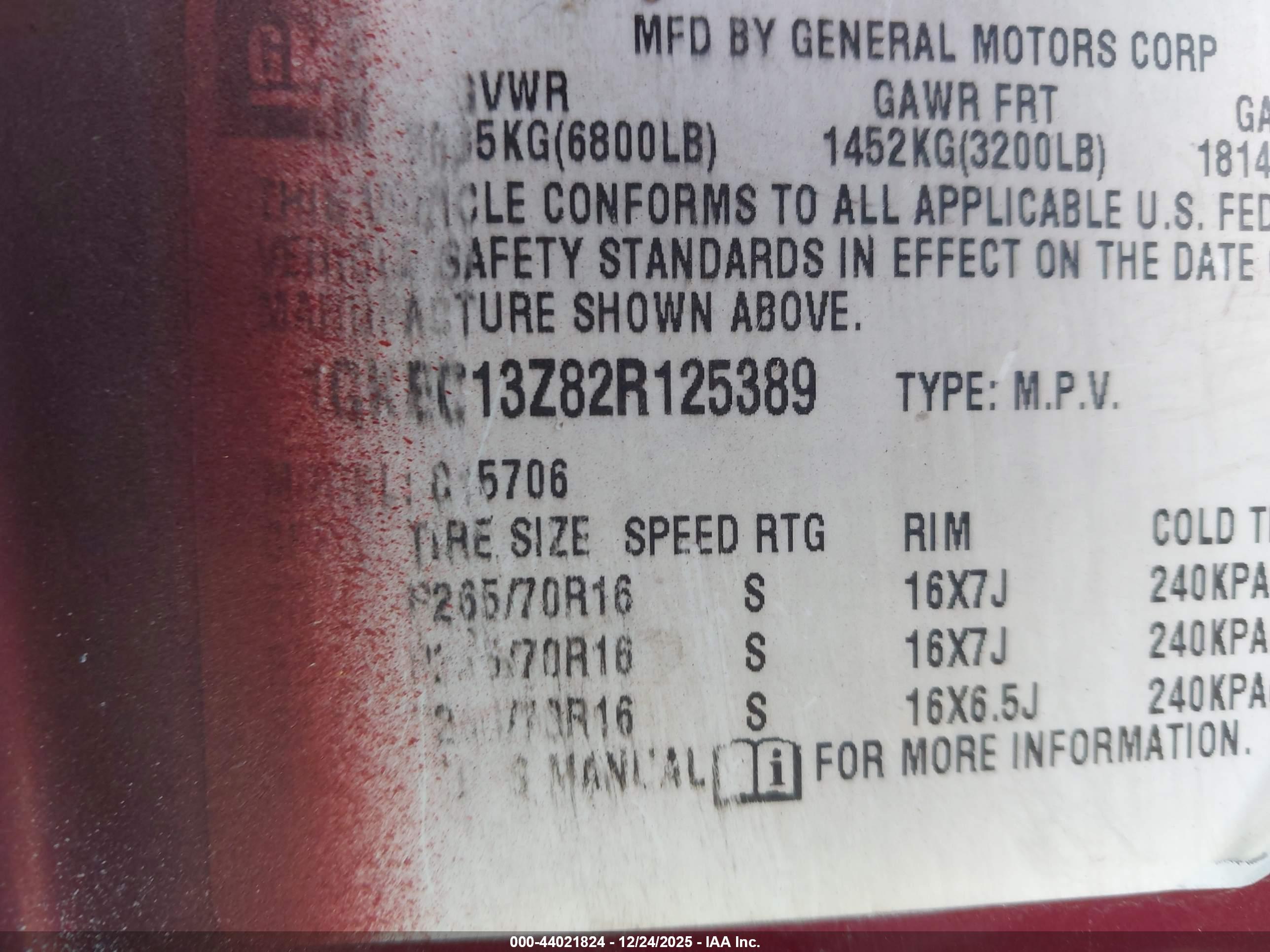 GMC YUKON image 9