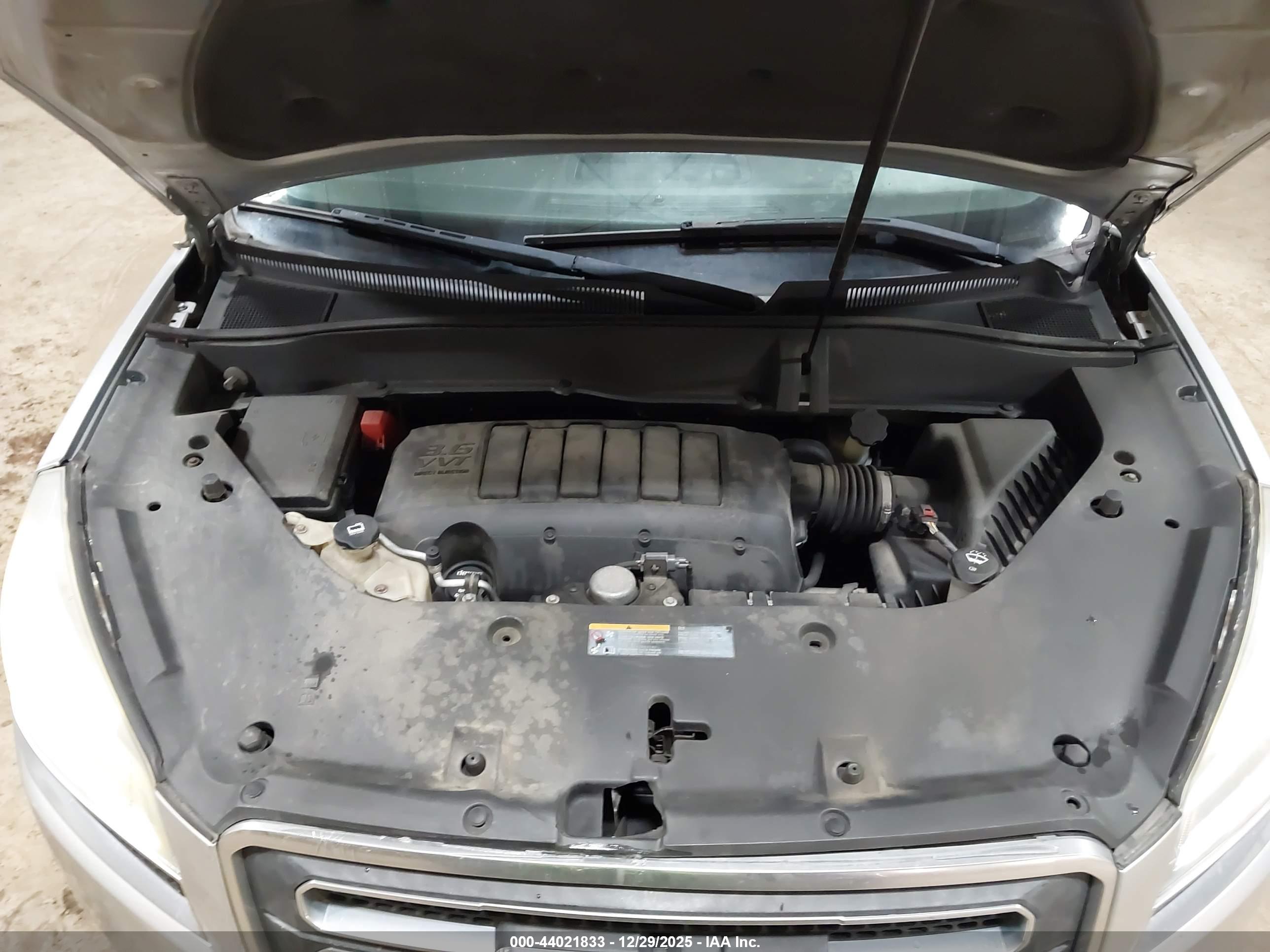 GMC ACADIA image 10