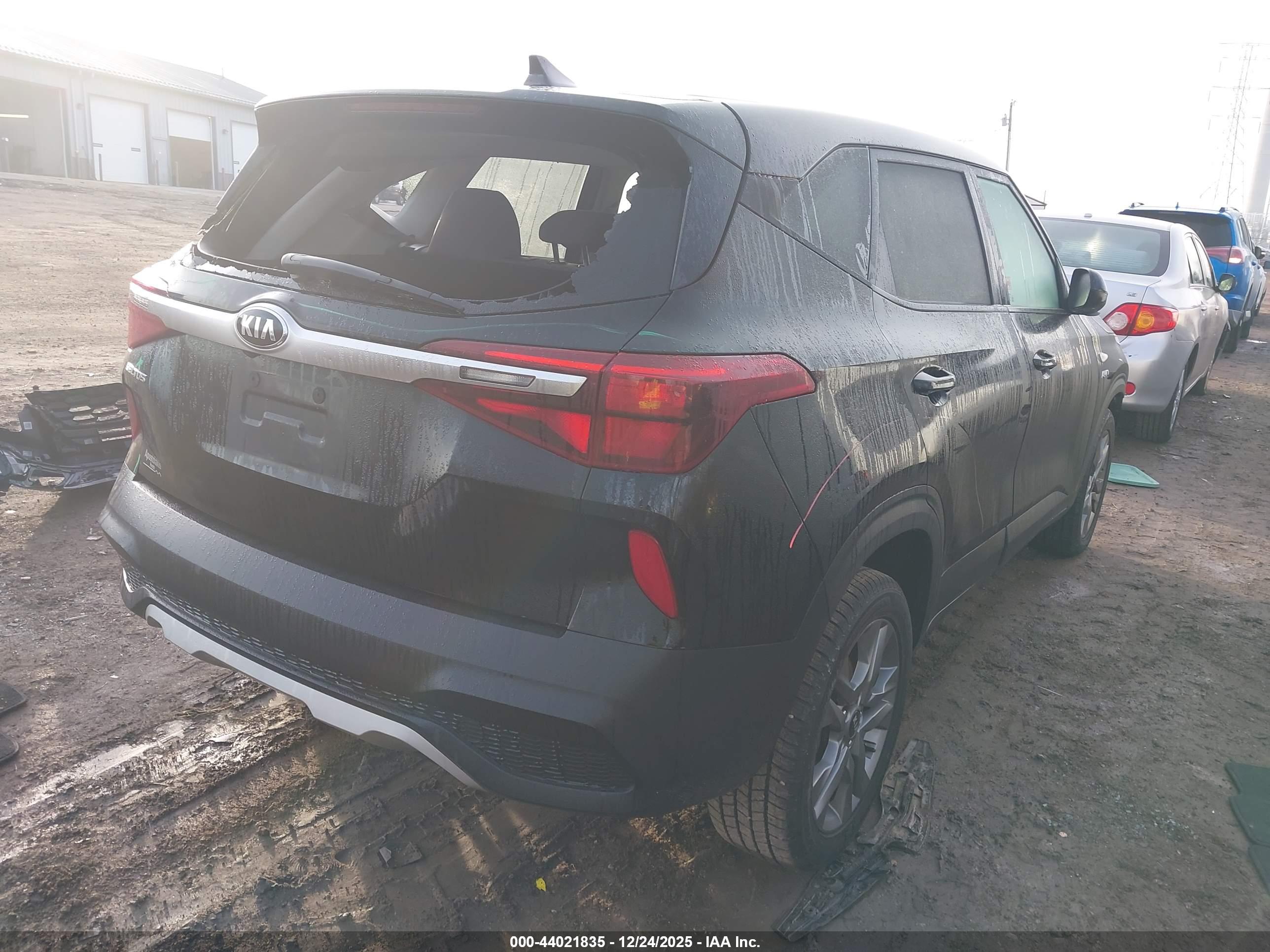 KIA SELTOS image 4