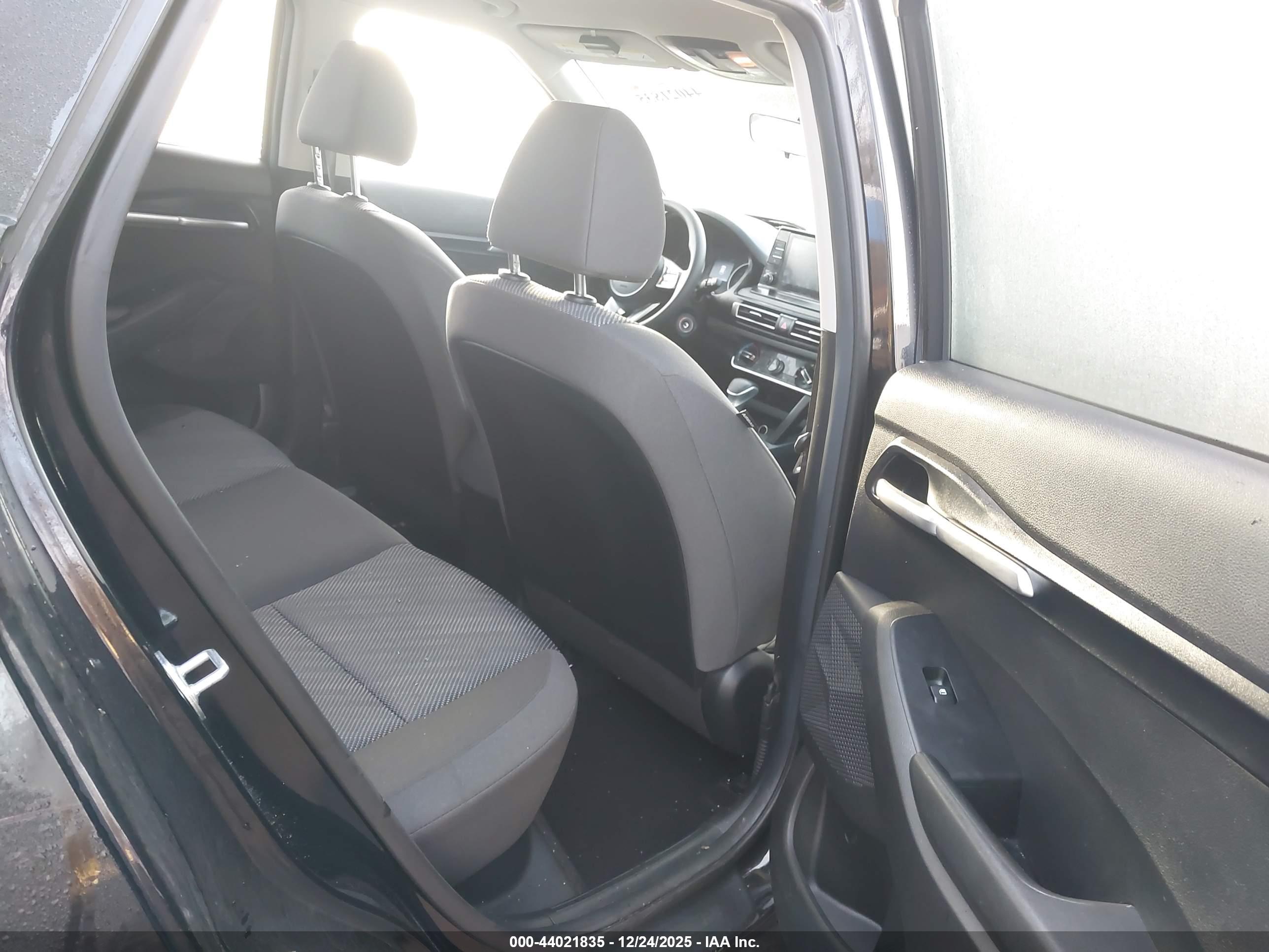 KIA SELTOS image 8
