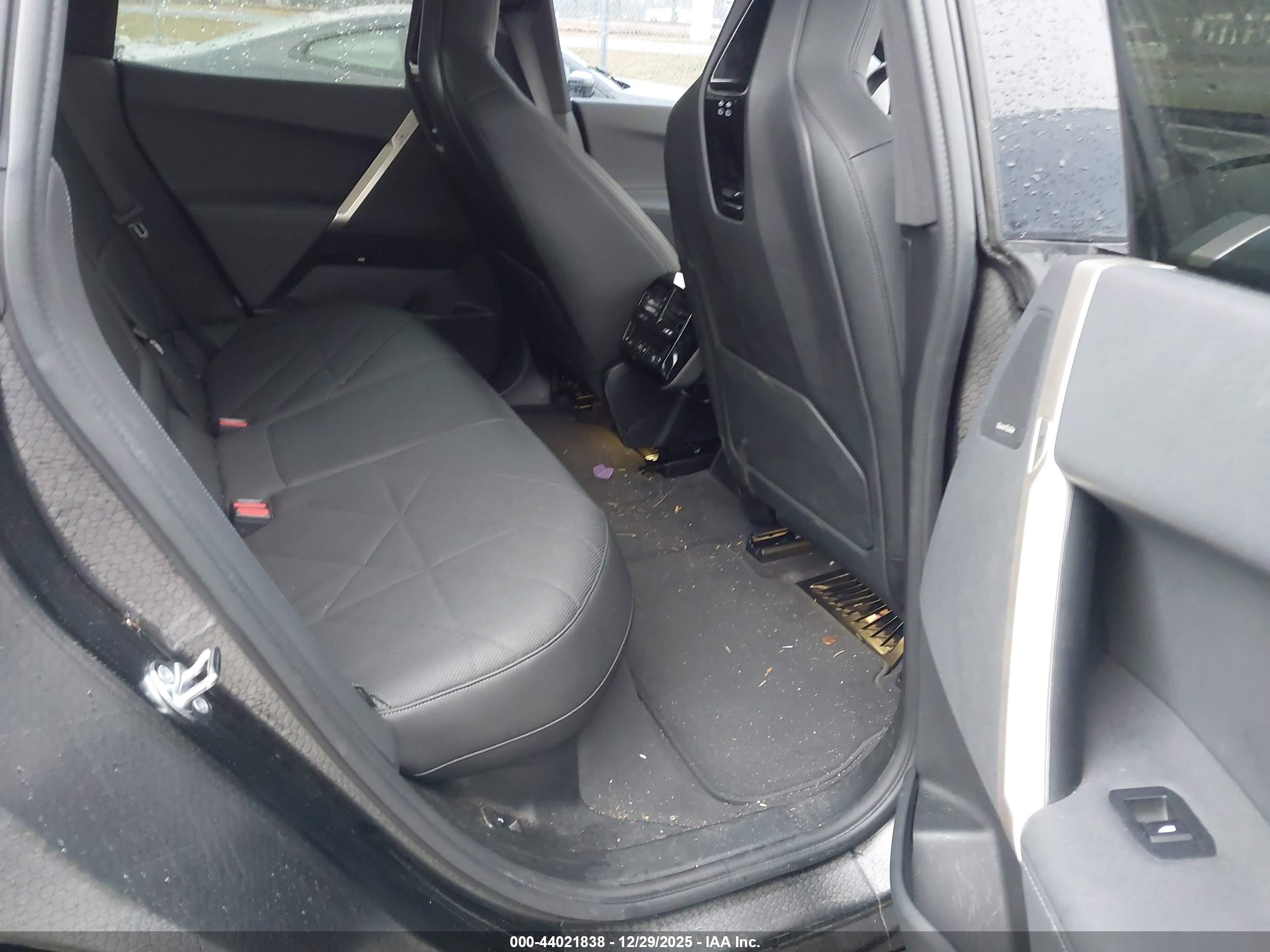 BMW IX image 8