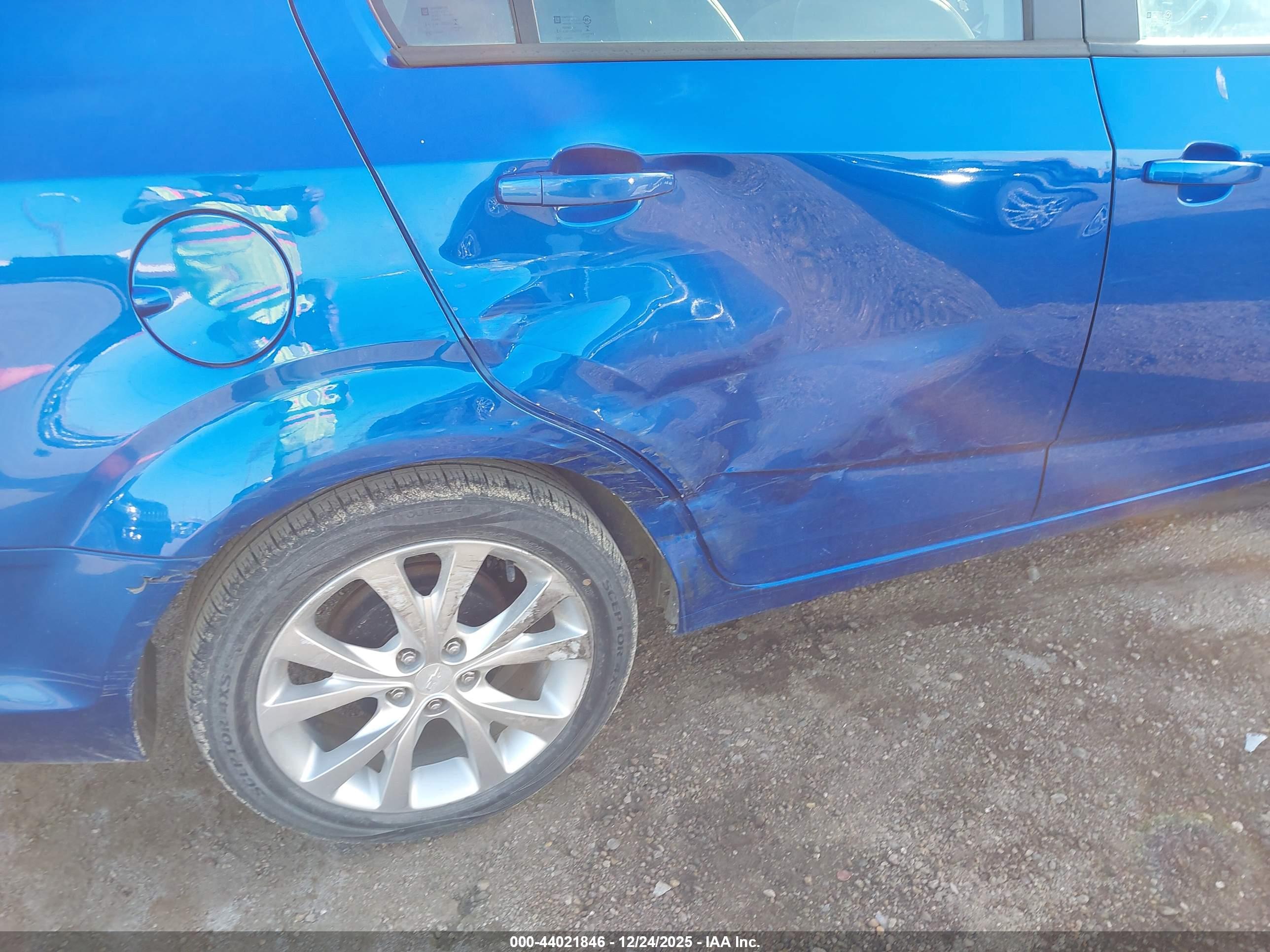 CHEVROLET SONIC image 6