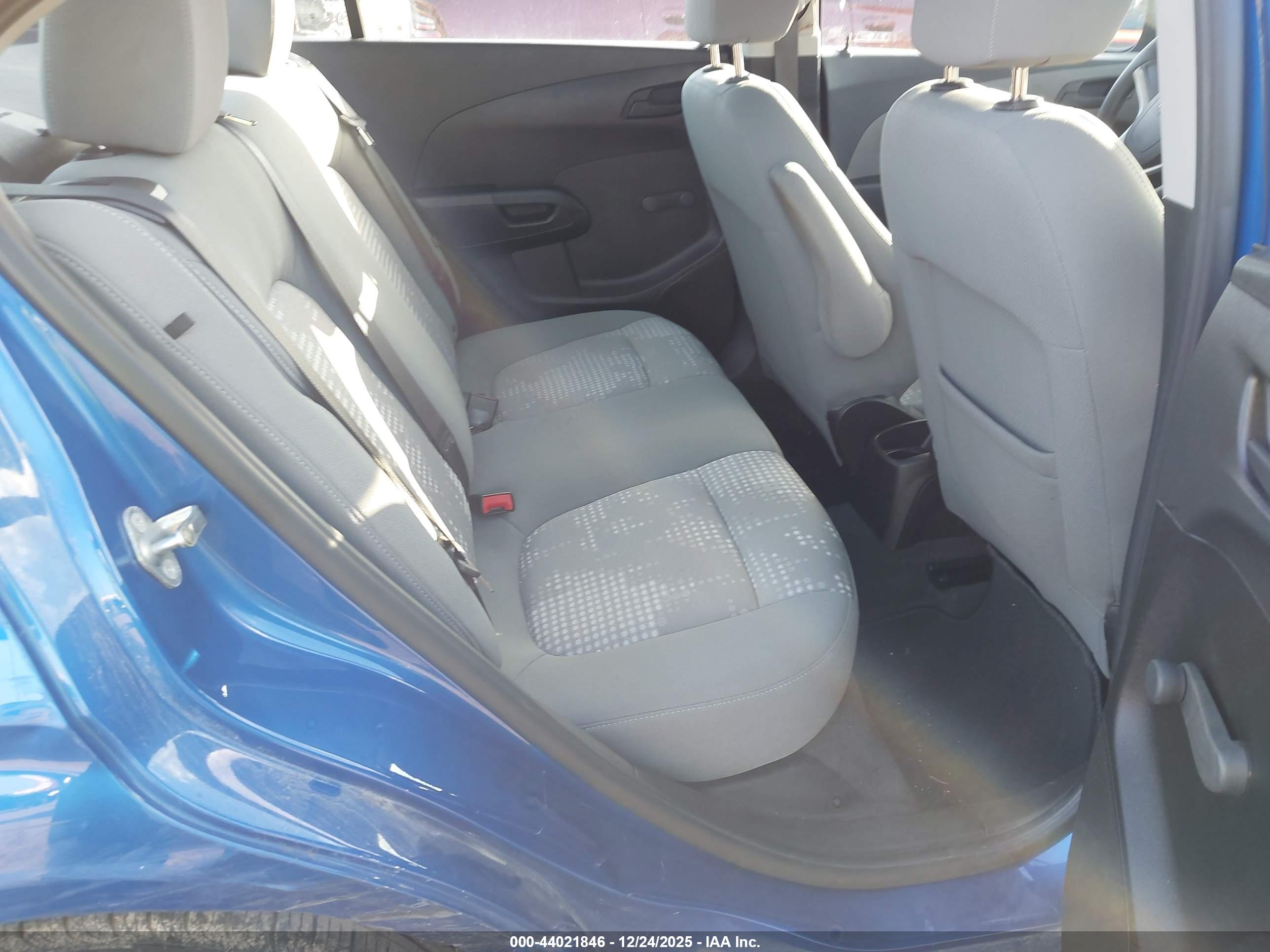 CHEVROLET SONIC image 8