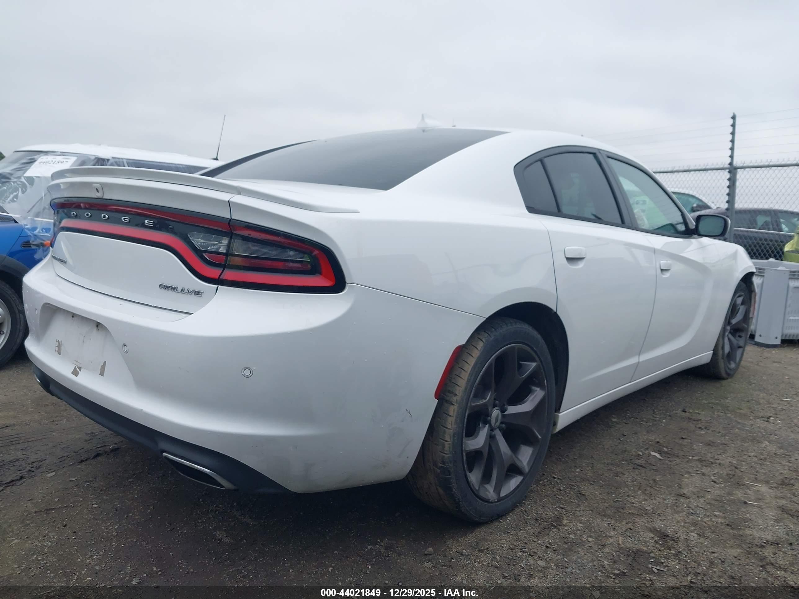 DODGE CHARGER image 4