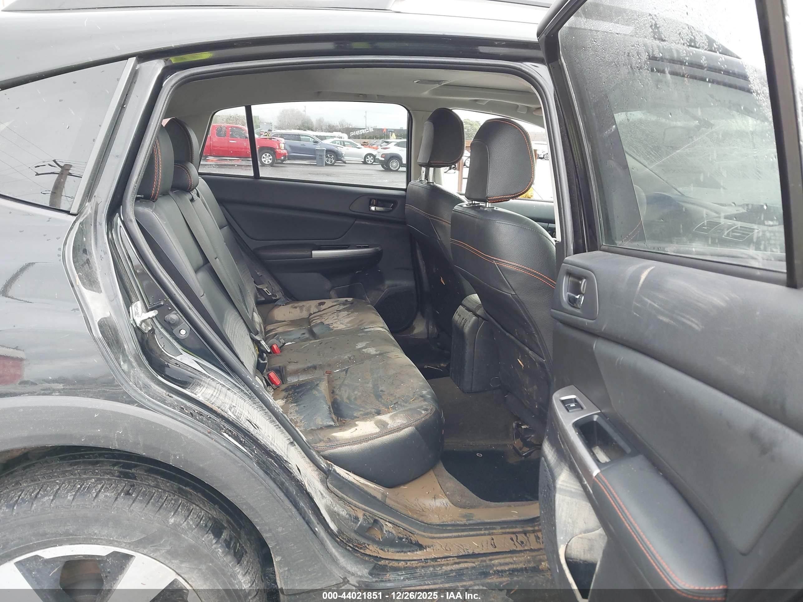 SUBARU CROSSTREK image 8