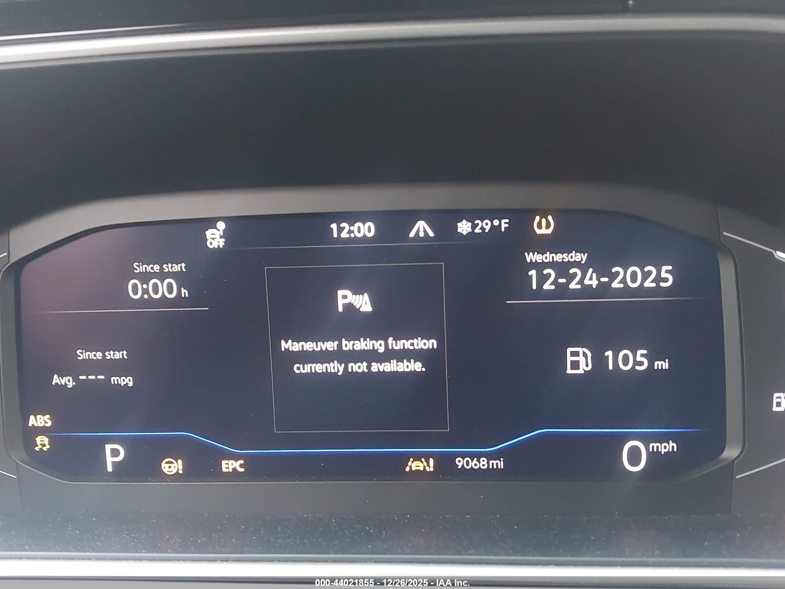 VOLKSWAGEN TAOS image 7