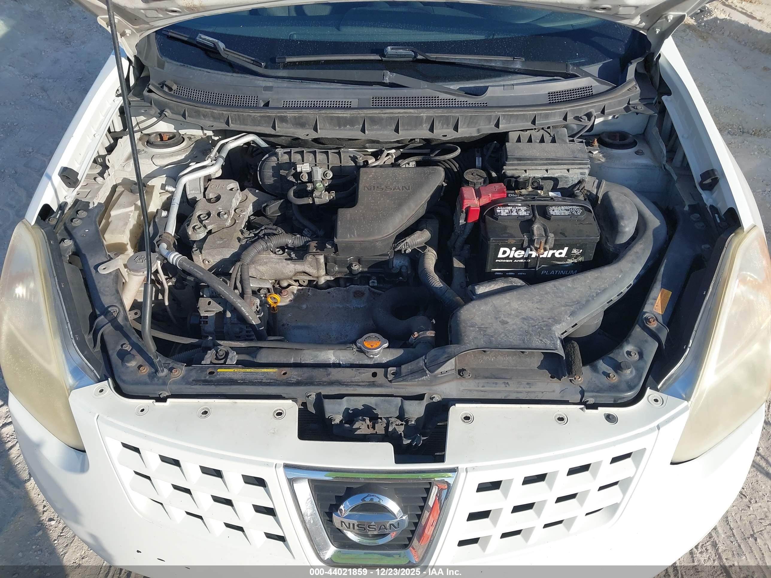 NISSAN ROGUE image 10