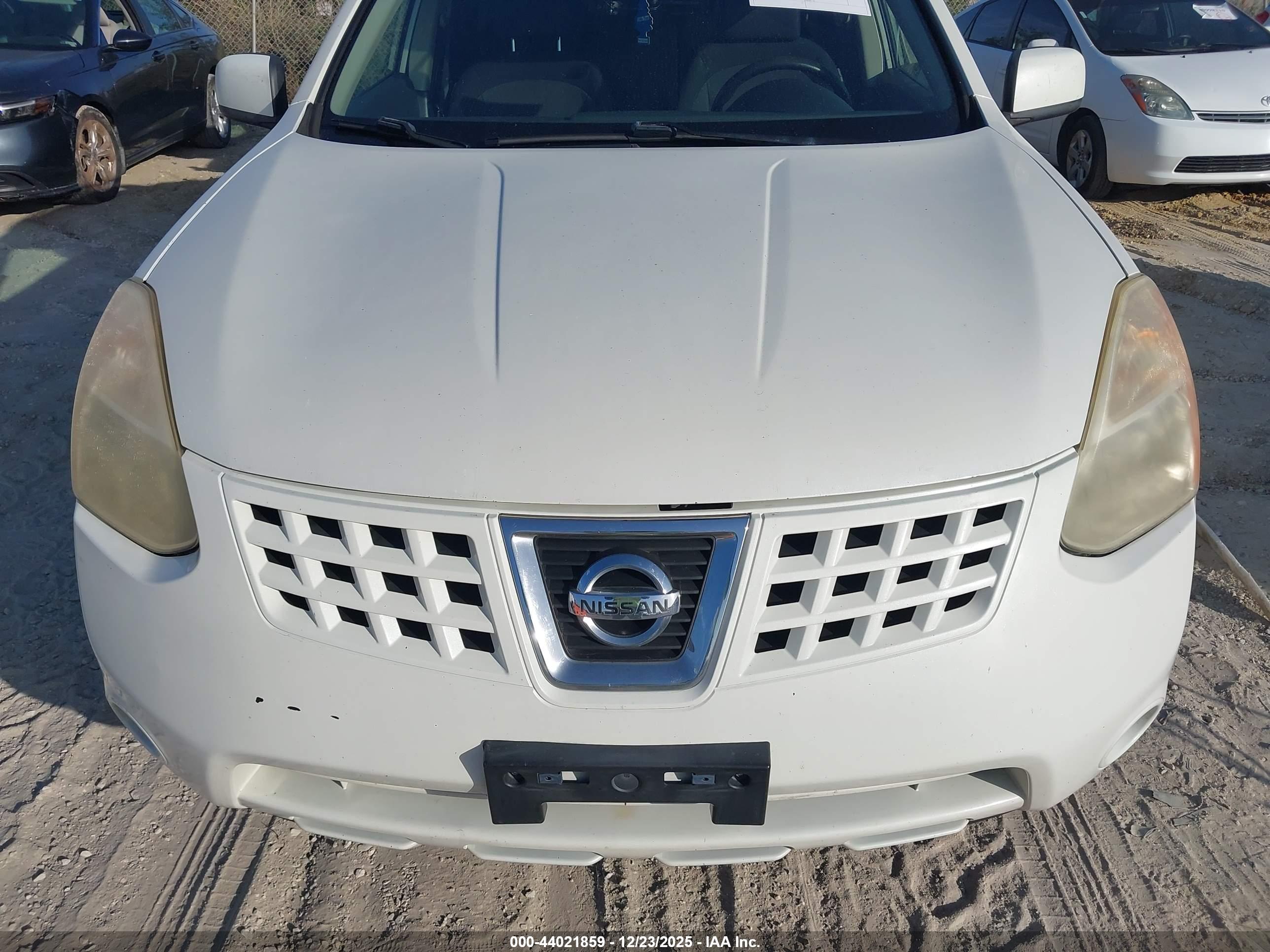 NISSAN ROGUE image 6