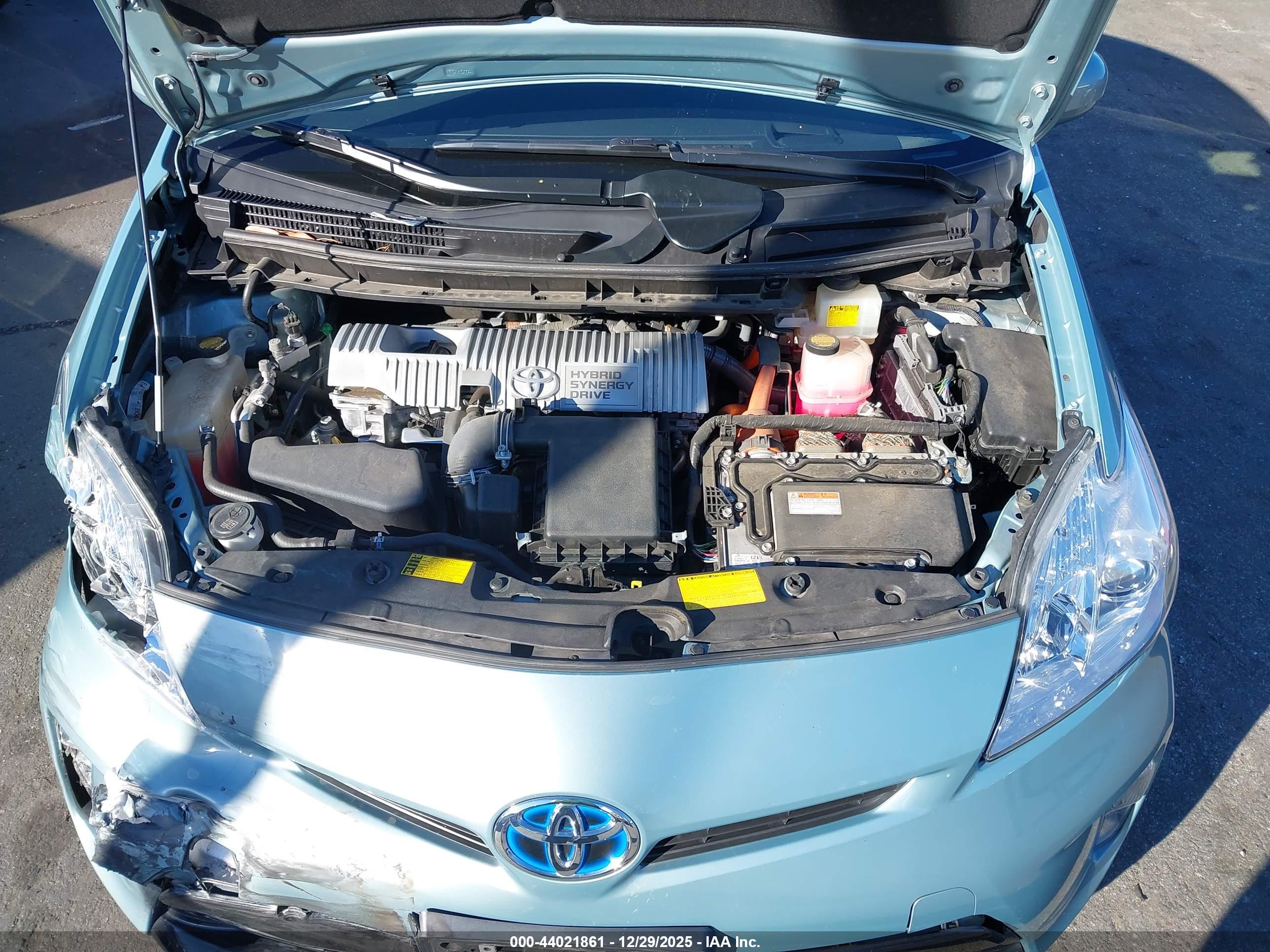 TOYOTA PRIUS image 10