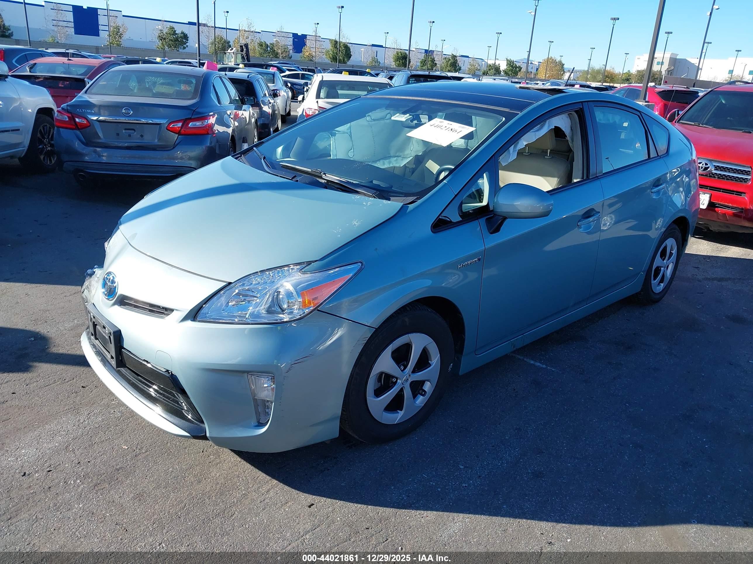 TOYOTA PRIUS image 2