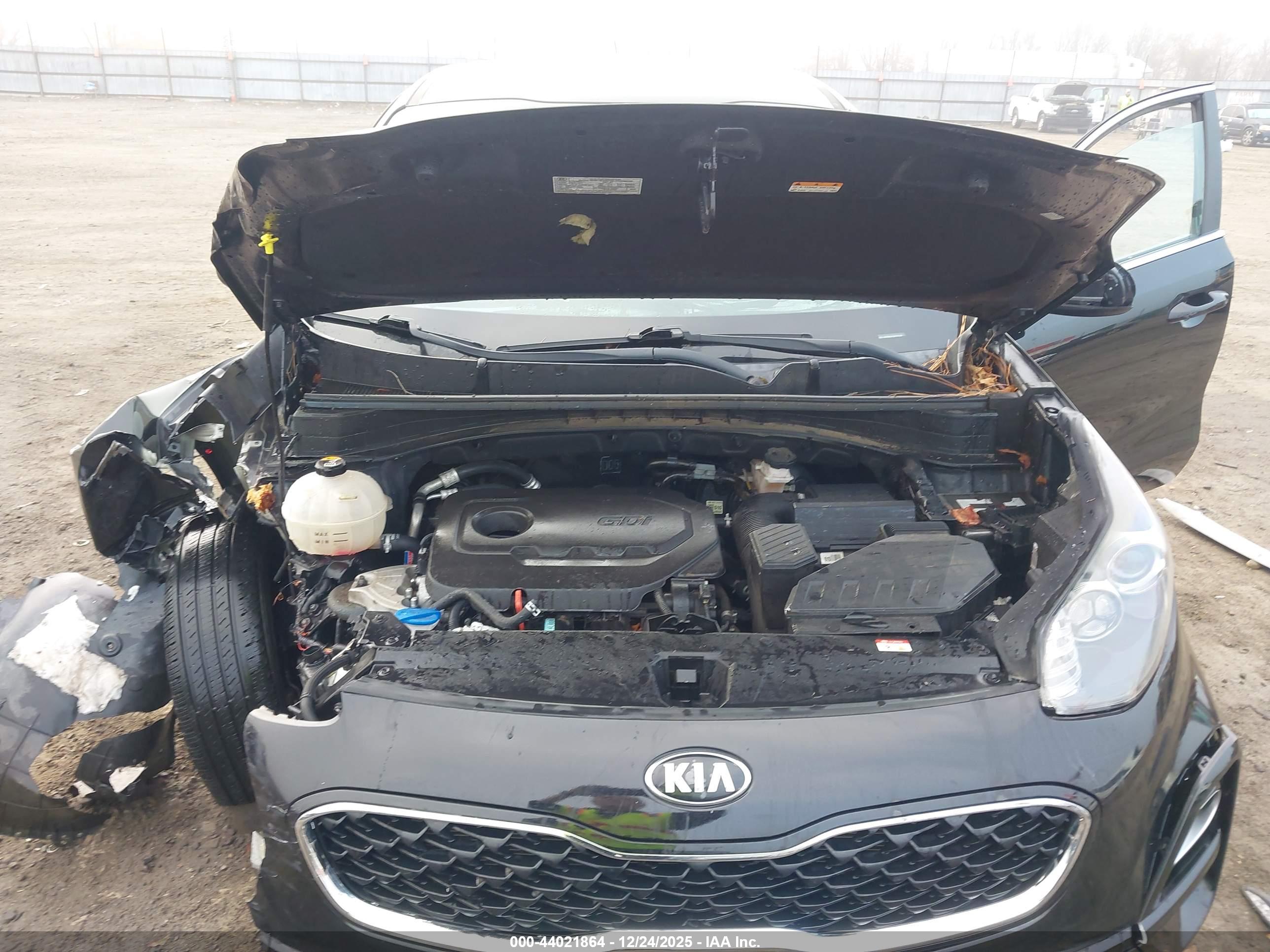 KIA SPORTAGE image 10