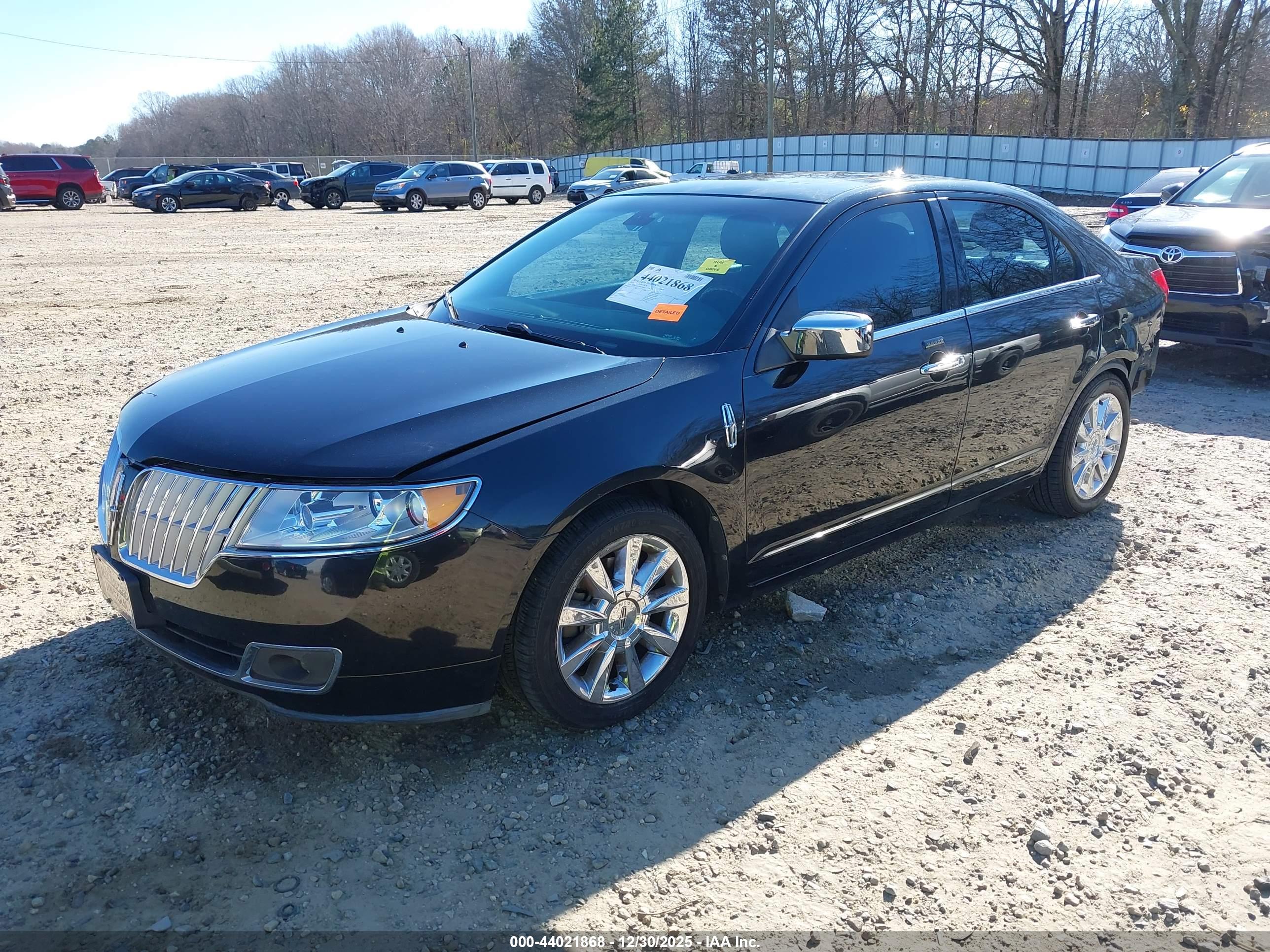 LINCOLN MKZ image 2