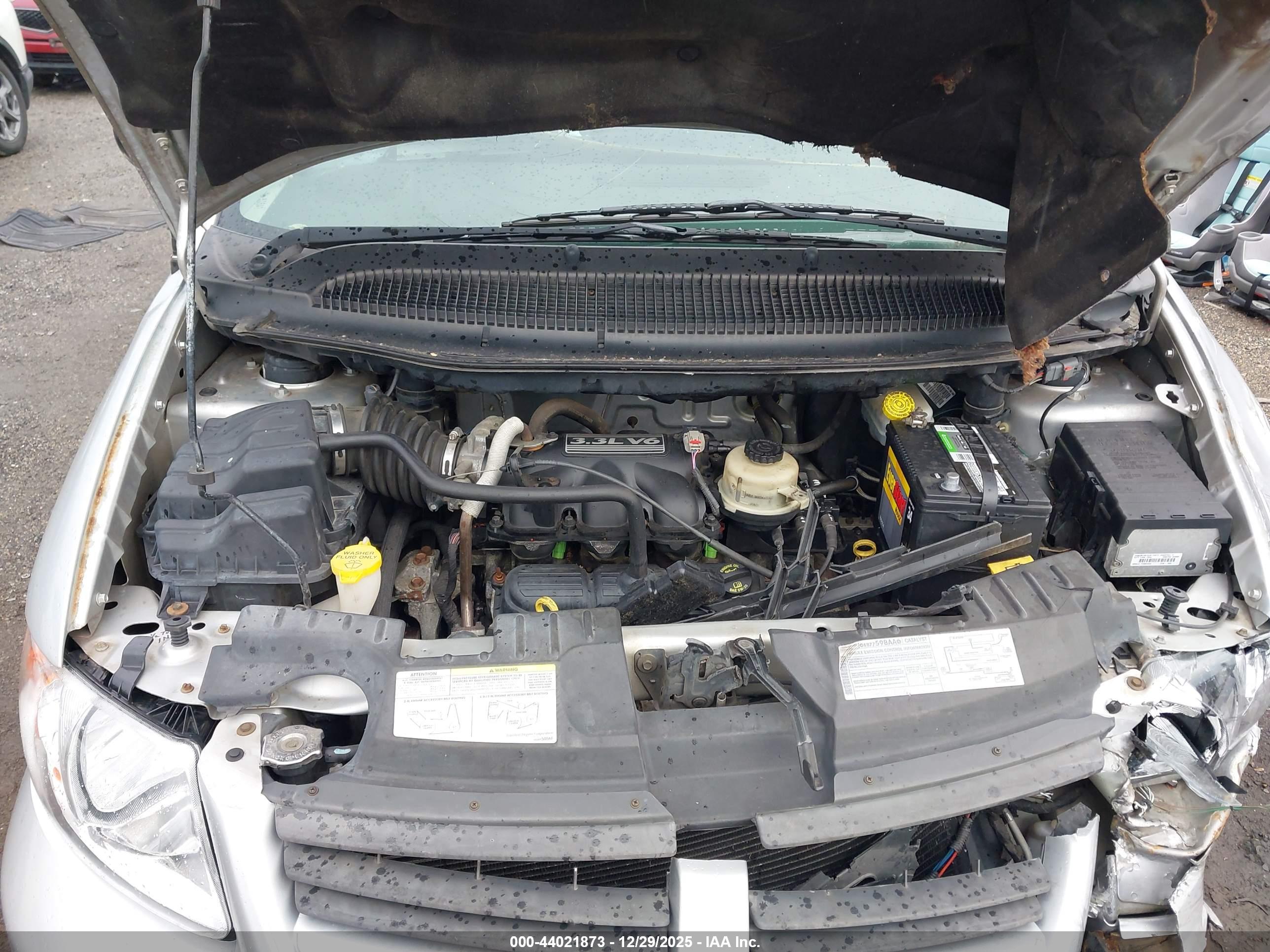 DODGE CARAVAN image 10