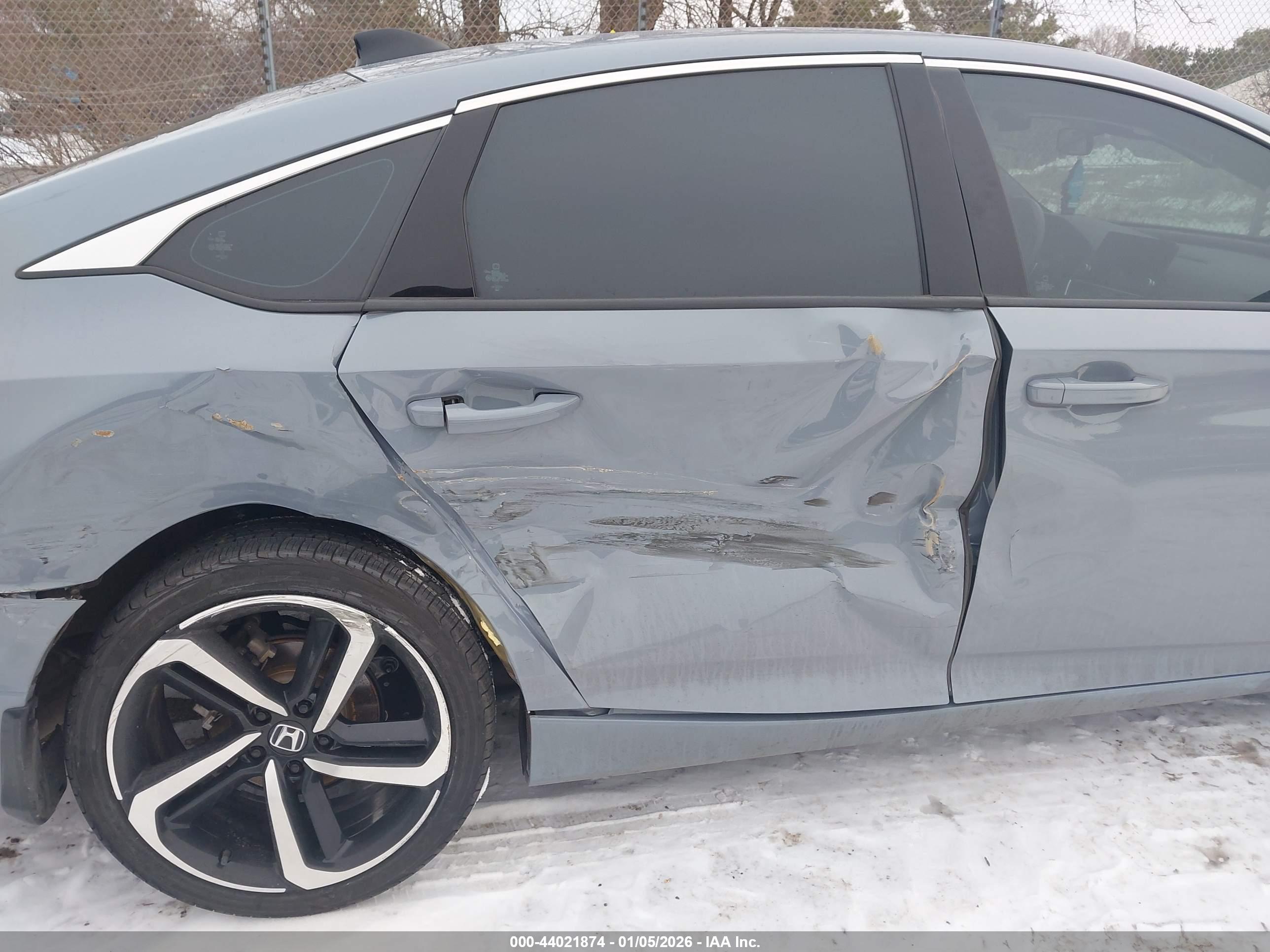 HONDA ACCORD image 6