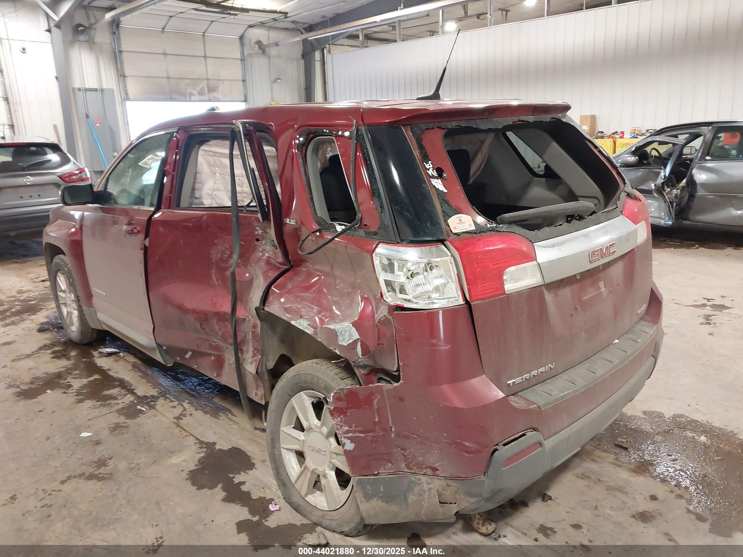 GMC TERRAIN image 6