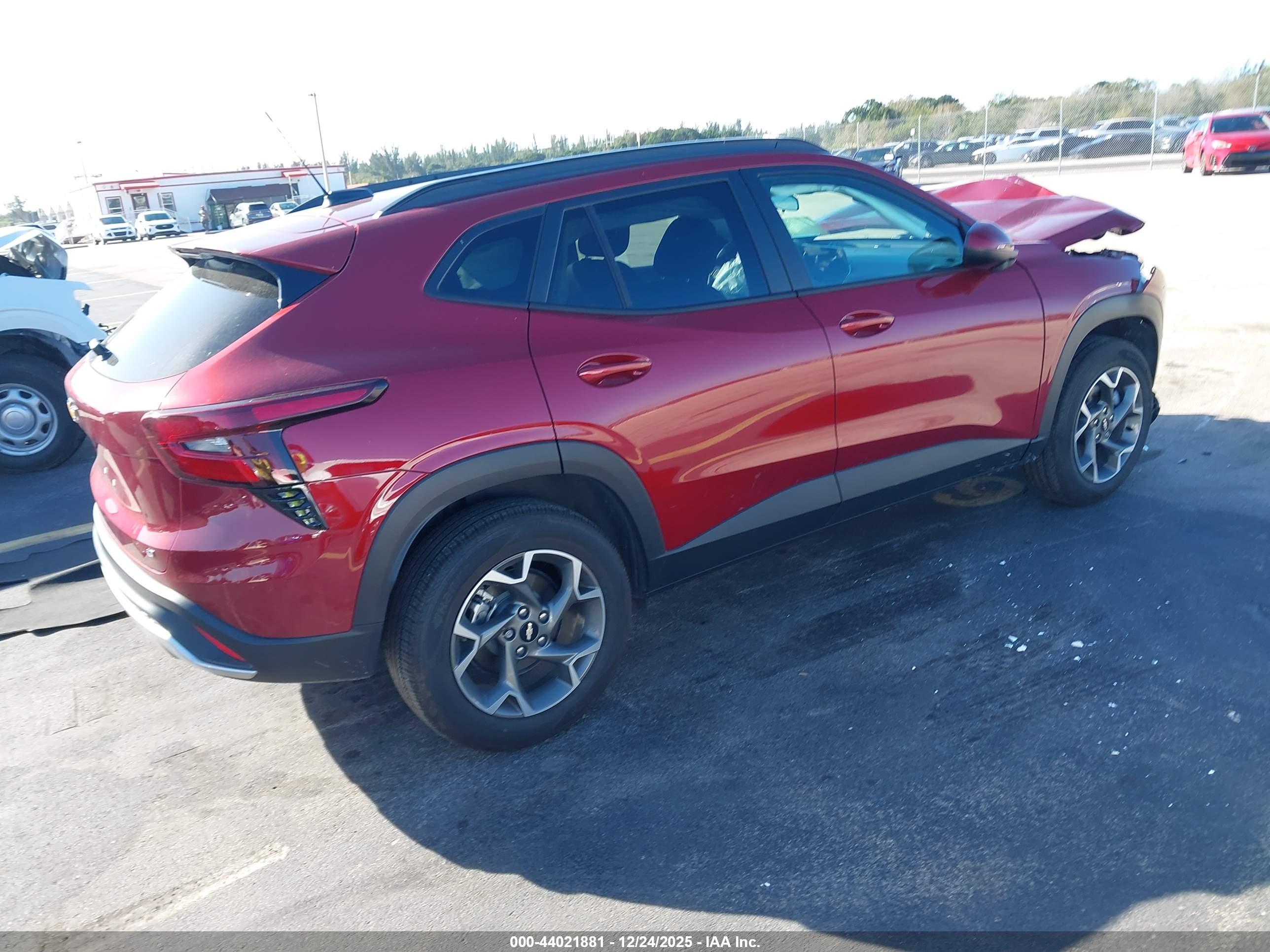 CHEVROLET TRAX image 4