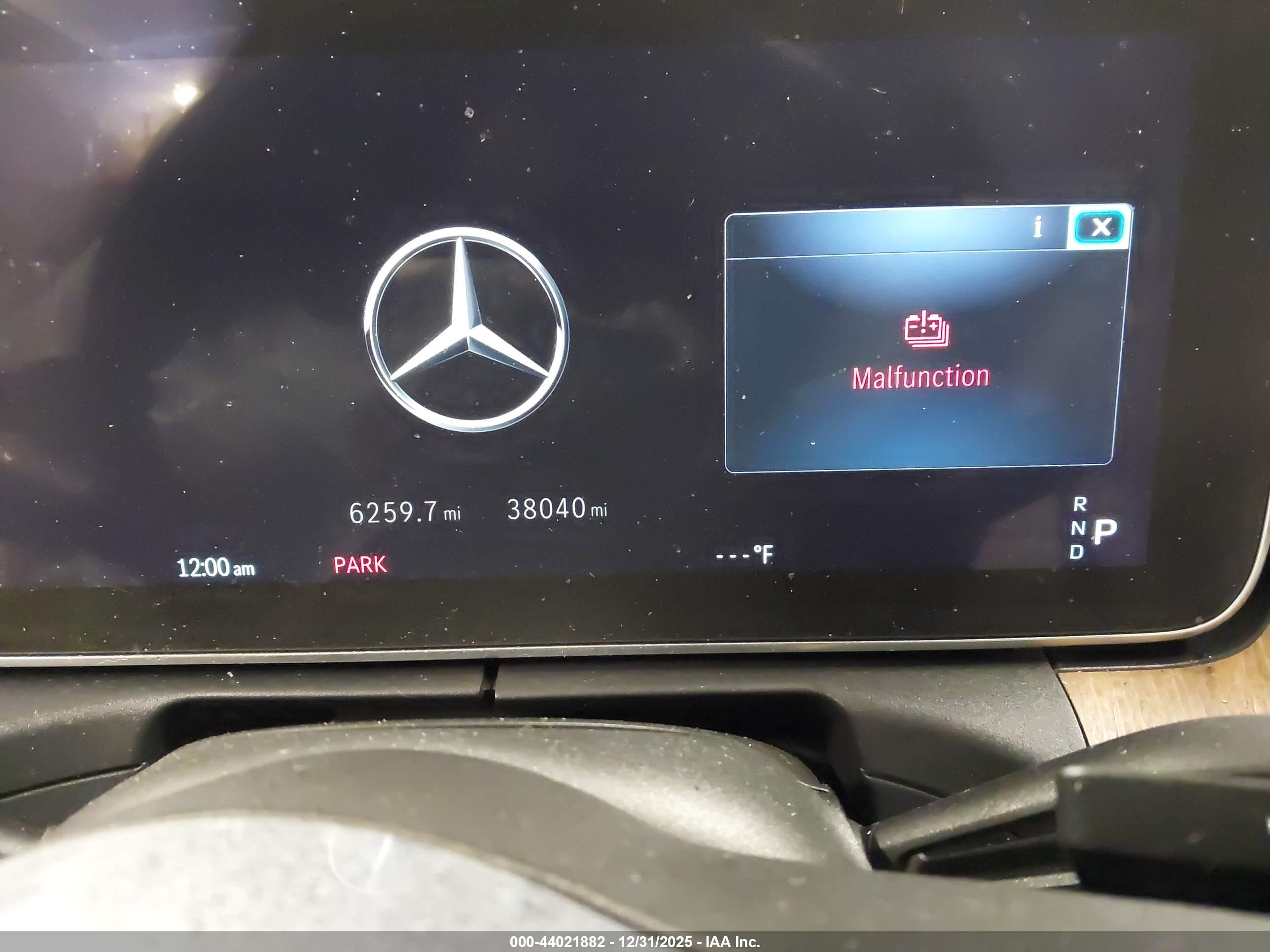 MERCEDES-BENZ C image 7