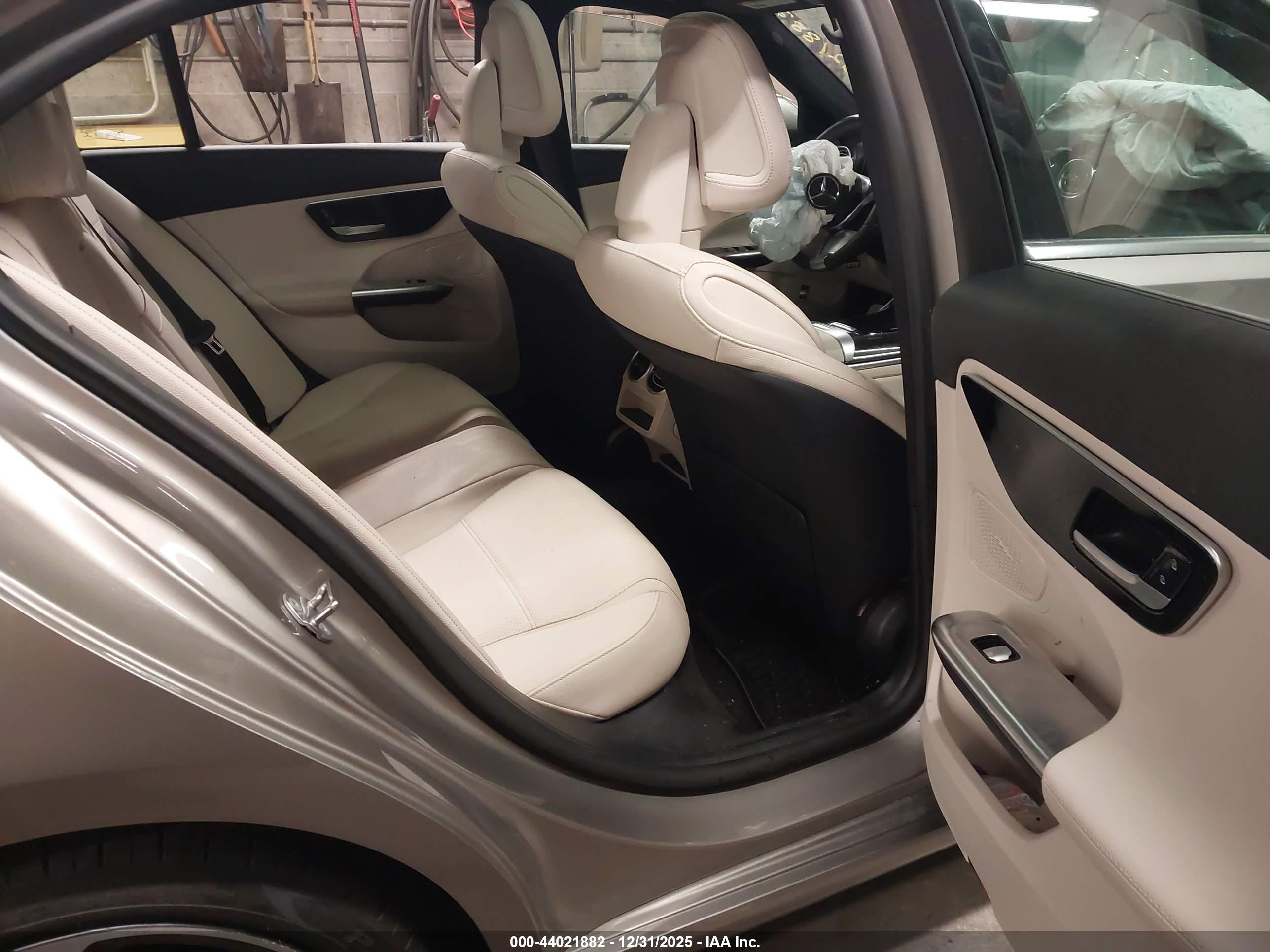 MERCEDES-BENZ C image 8